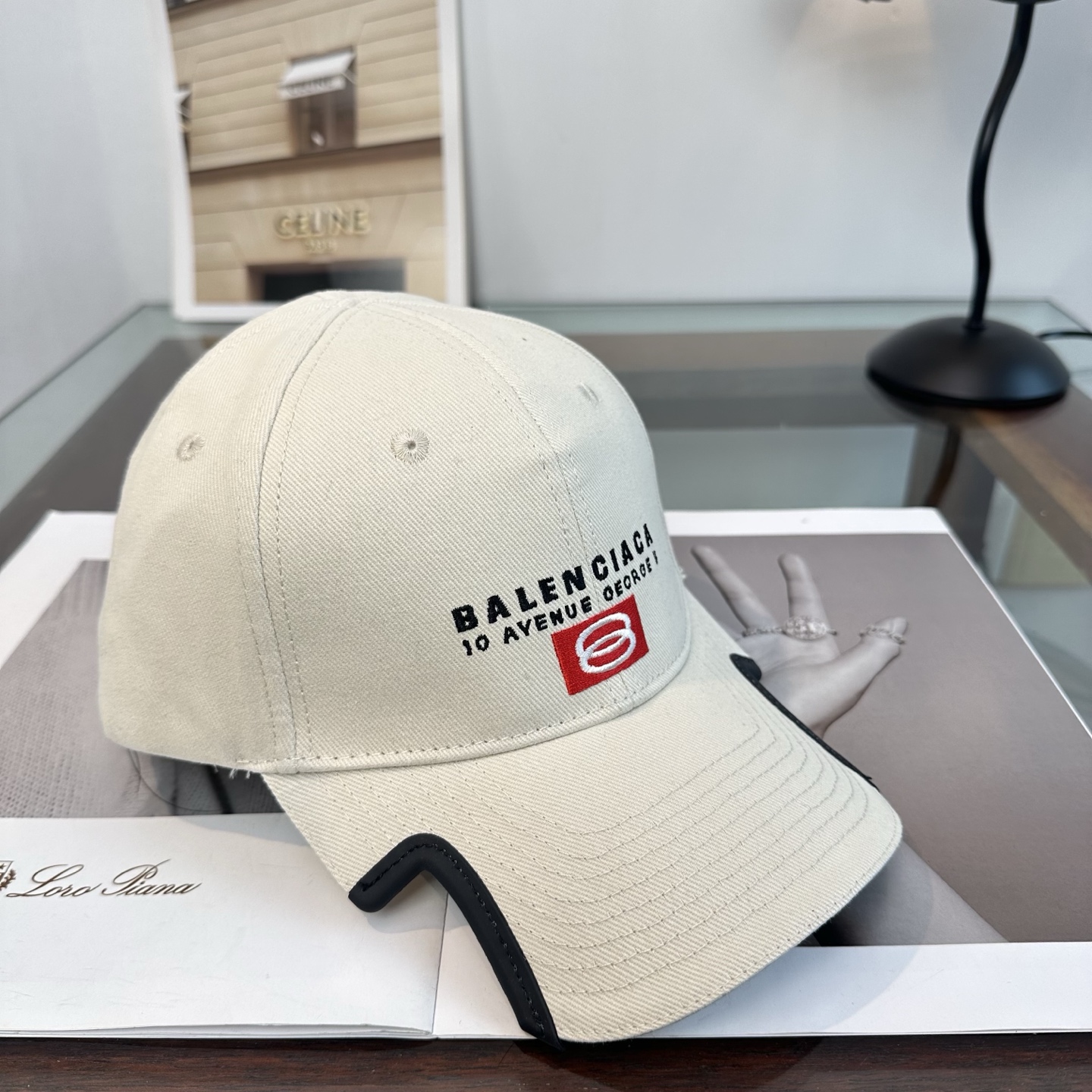 Balenciaga 新品Balenciaga 巴黎世家字母新款棒球帽