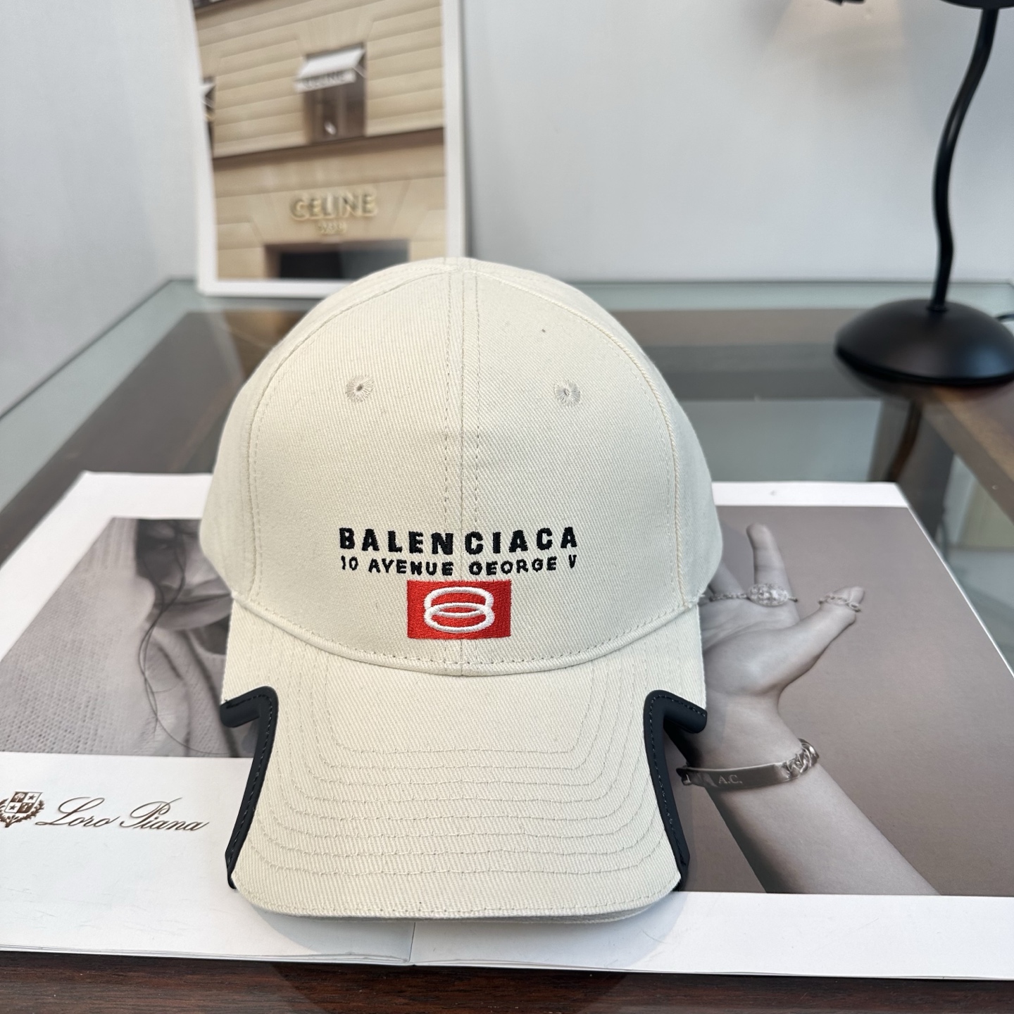 Balenciaga 新品Balenciaga 巴黎世家字母新款棒球帽
