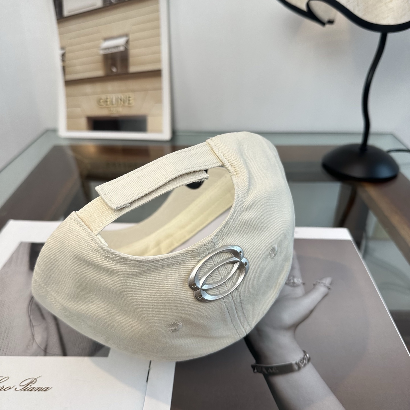 Balenciaga 新品Balenciaga 巴黎世家字母新款棒球帽