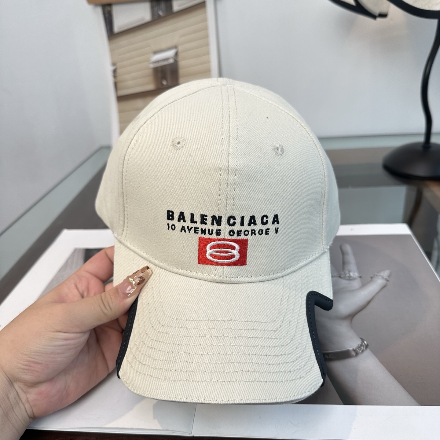 Balenciaga 新品Balenciaga 巴黎世家字母新款棒球帽