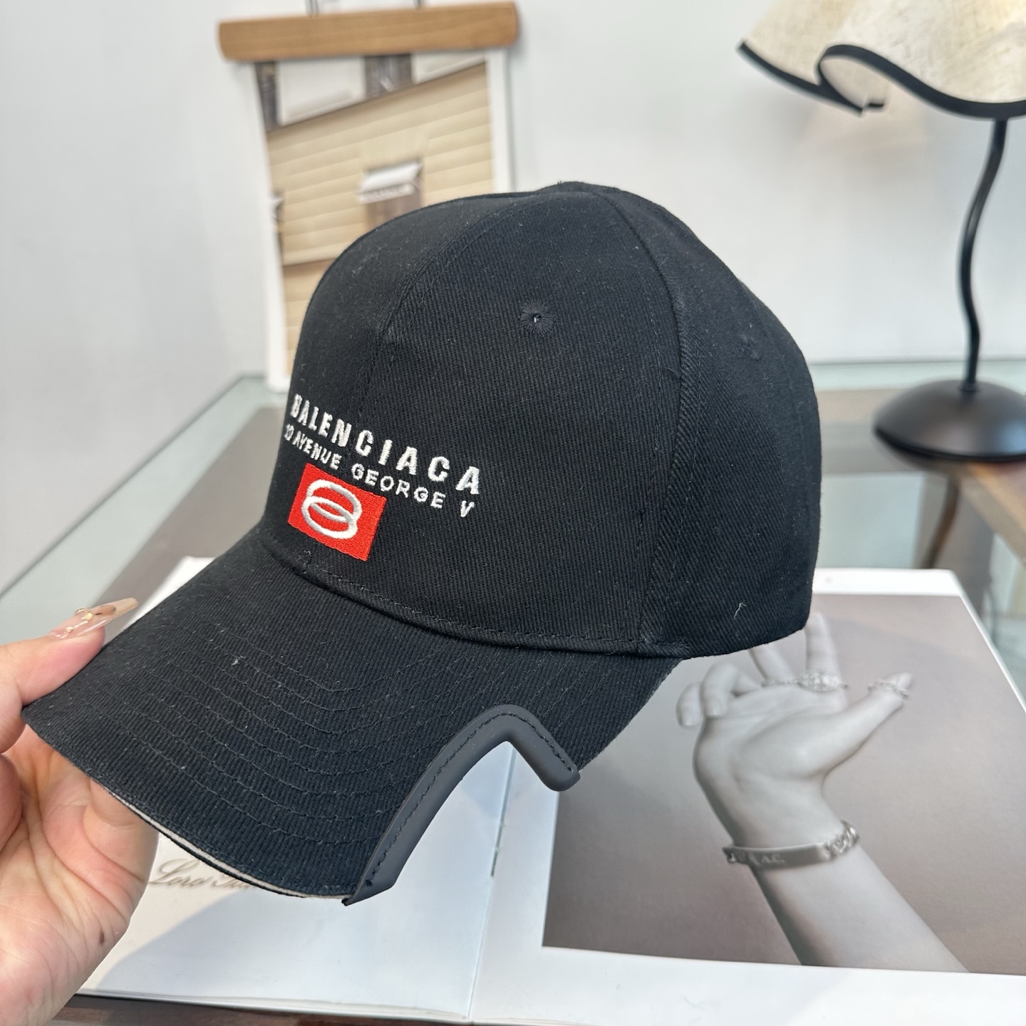 Balenciaga 新品Balenciaga 巴黎世家字母新款棒球帽