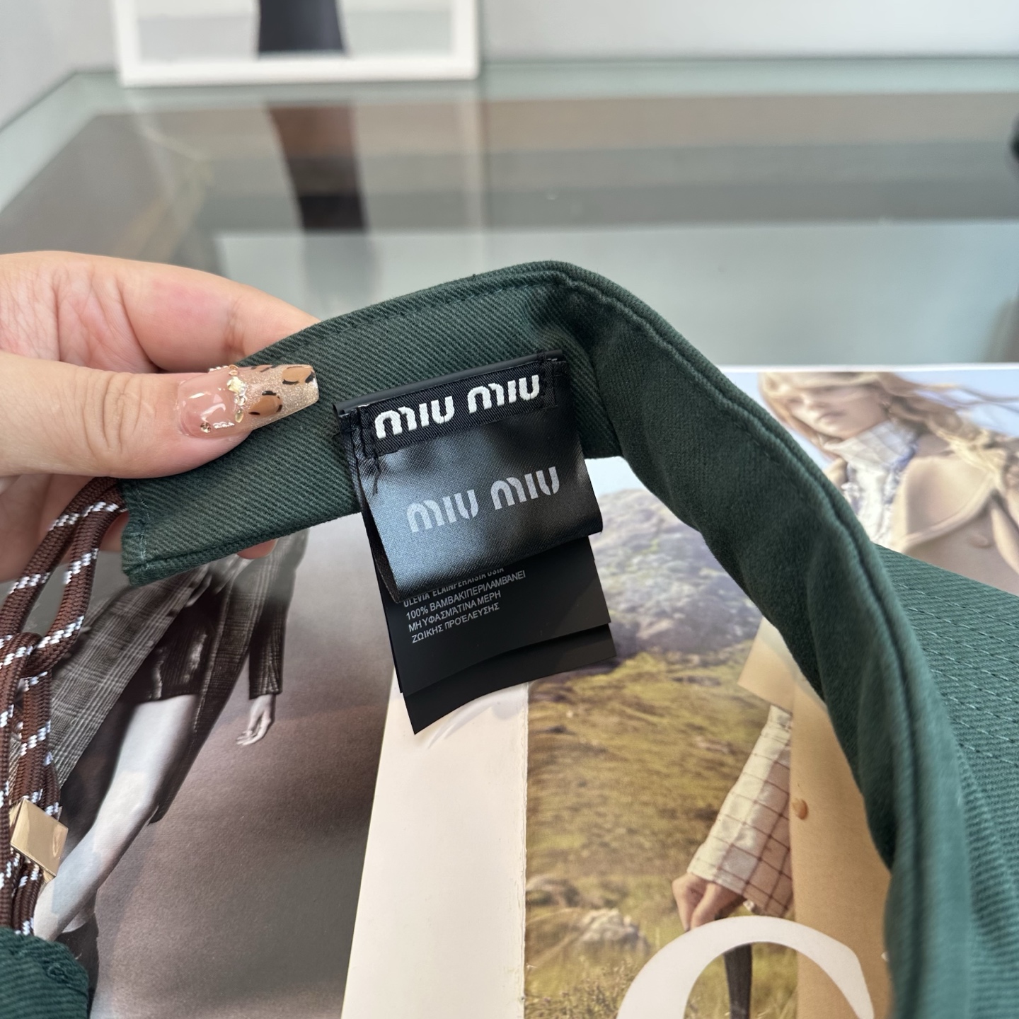 miumiu 缪缪 夏季空顶帽，跑步遮阳防晒两不误，夏季必备单品，戴着不闷热，非常有活力的一款，超级无敌