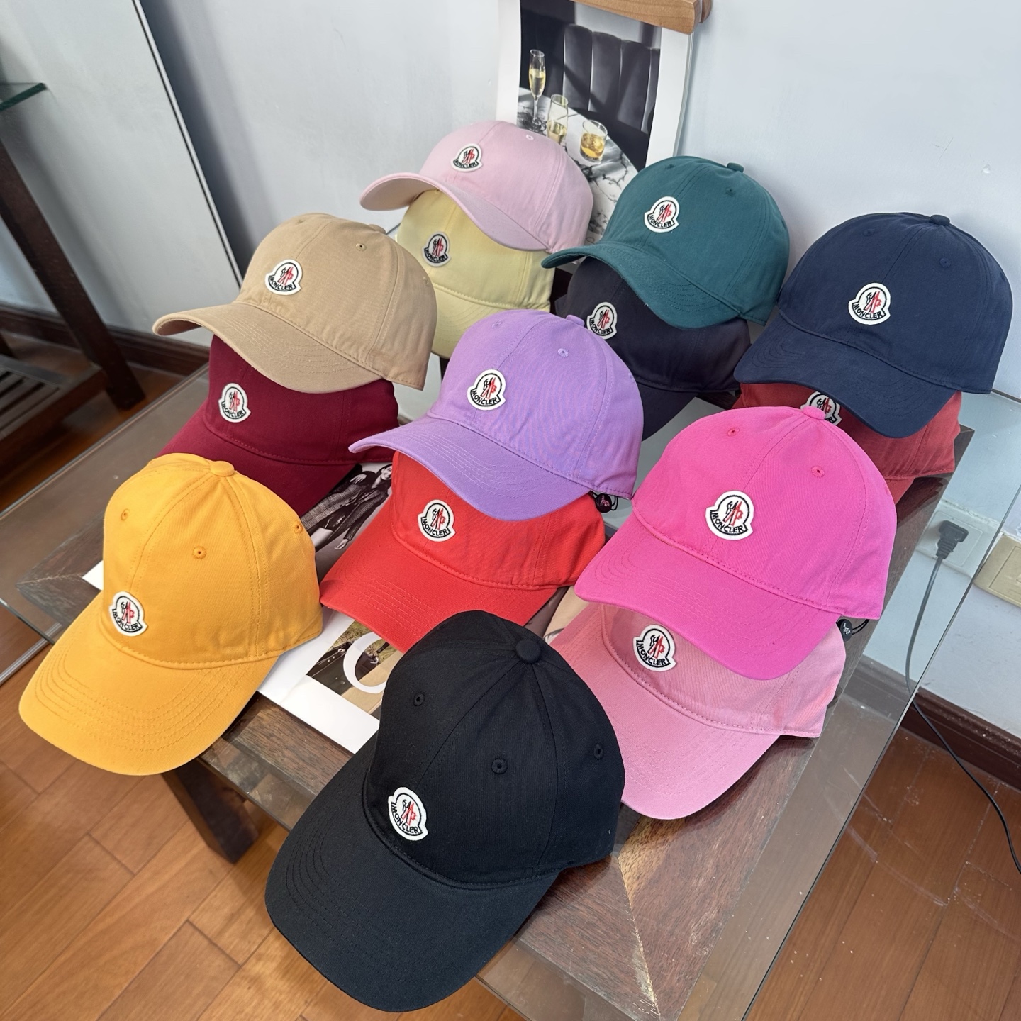 Moncler 新款棒球帽，重工打造 高端 ，百搭款