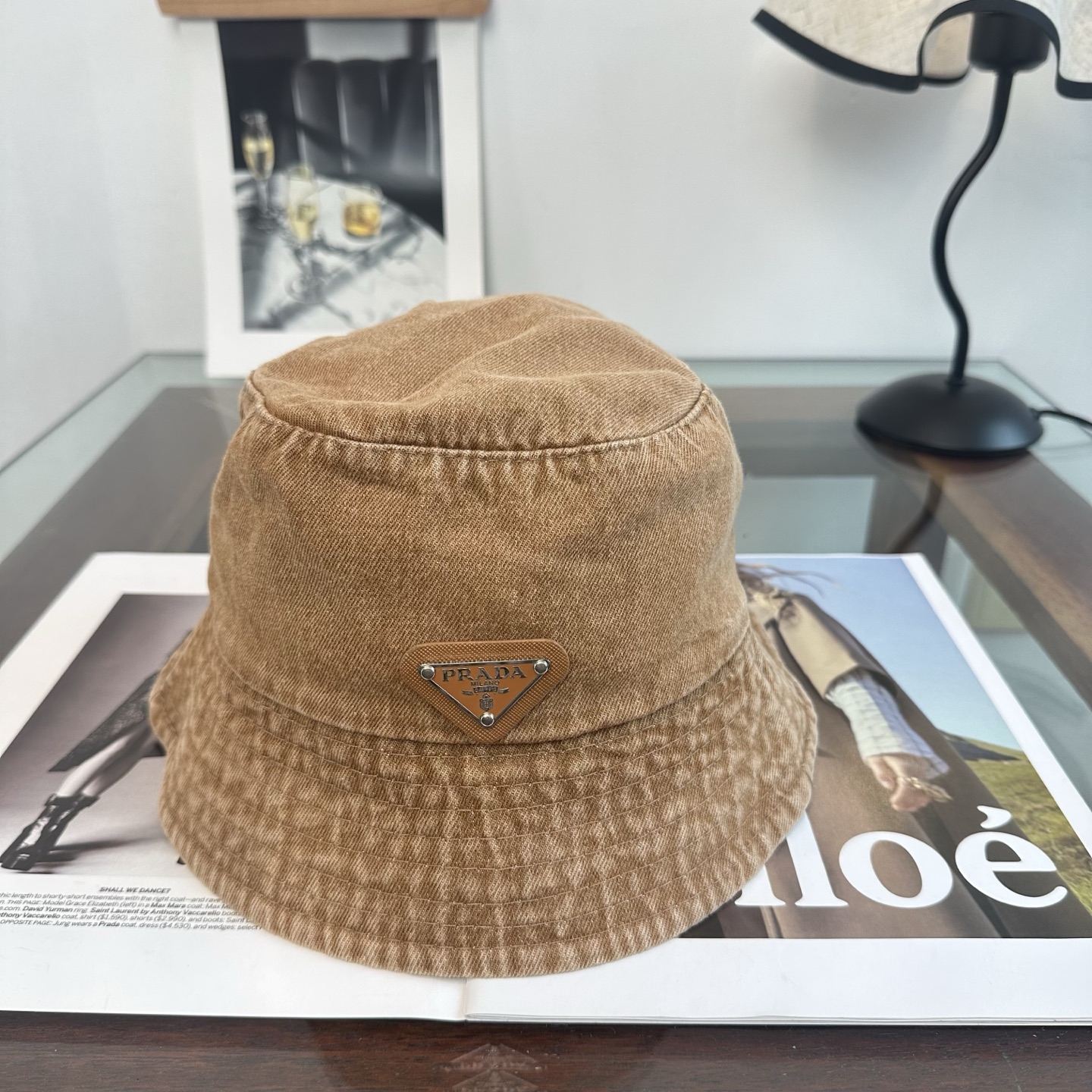 Prada 普拉达 Prada 三角标渔夫帽，显脸小 款超好搭配，赶紧入手