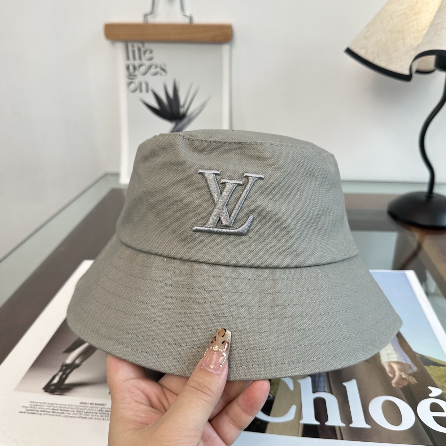Louis Vuitton LV路易威登 渔夫帽 款 轻盈透气。完美版型，对格精准无误， 品质，独家 摄，男女适用