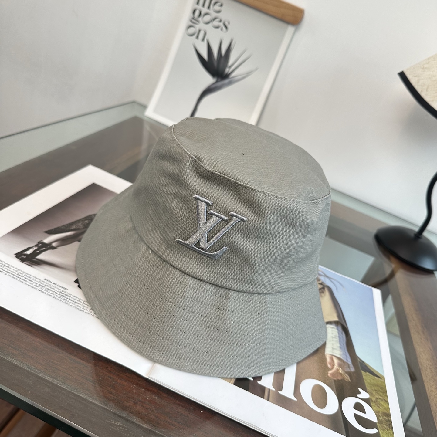 Louis Vuitton LV路易威登 渔夫帽 款 轻盈透气。完美版型，对格精准无误， 品质，独家 摄，男女适用