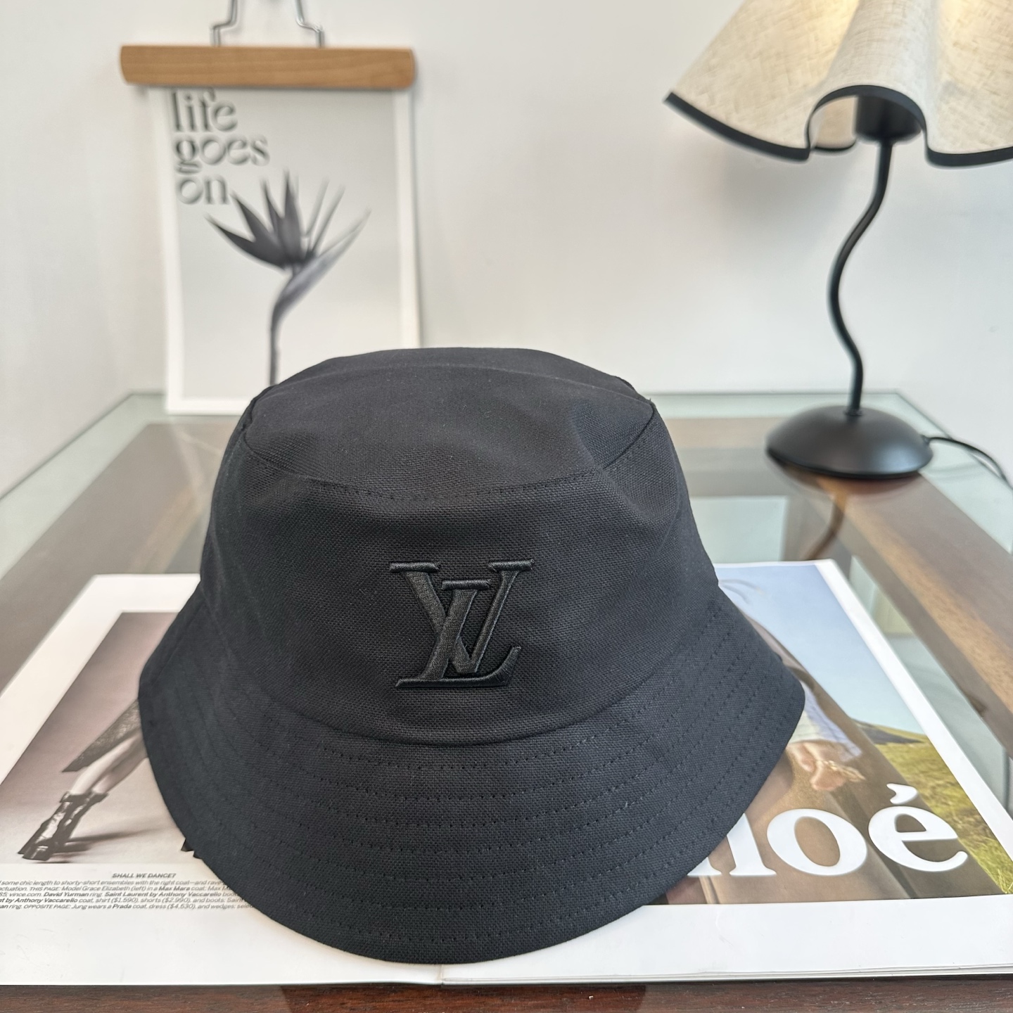 Louis Vuitton LV路易威登 渔夫帽 款 轻盈透气。完美版型，对格精准无误， 品质，独家 摄，男女适用
