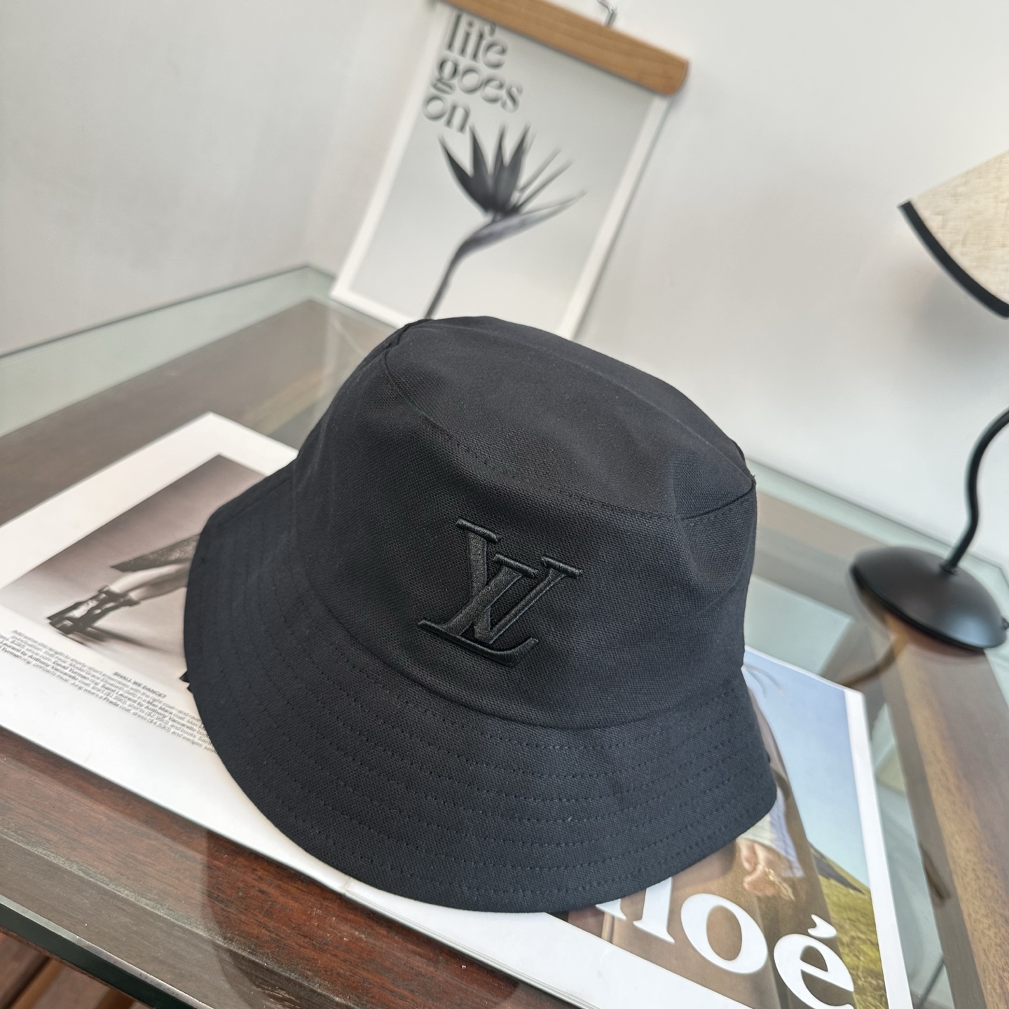 Louis Vuitton LV路易威登 渔夫帽 款 轻盈透气。完美版型，对格精准无误， 品质，独家 摄，男女适用