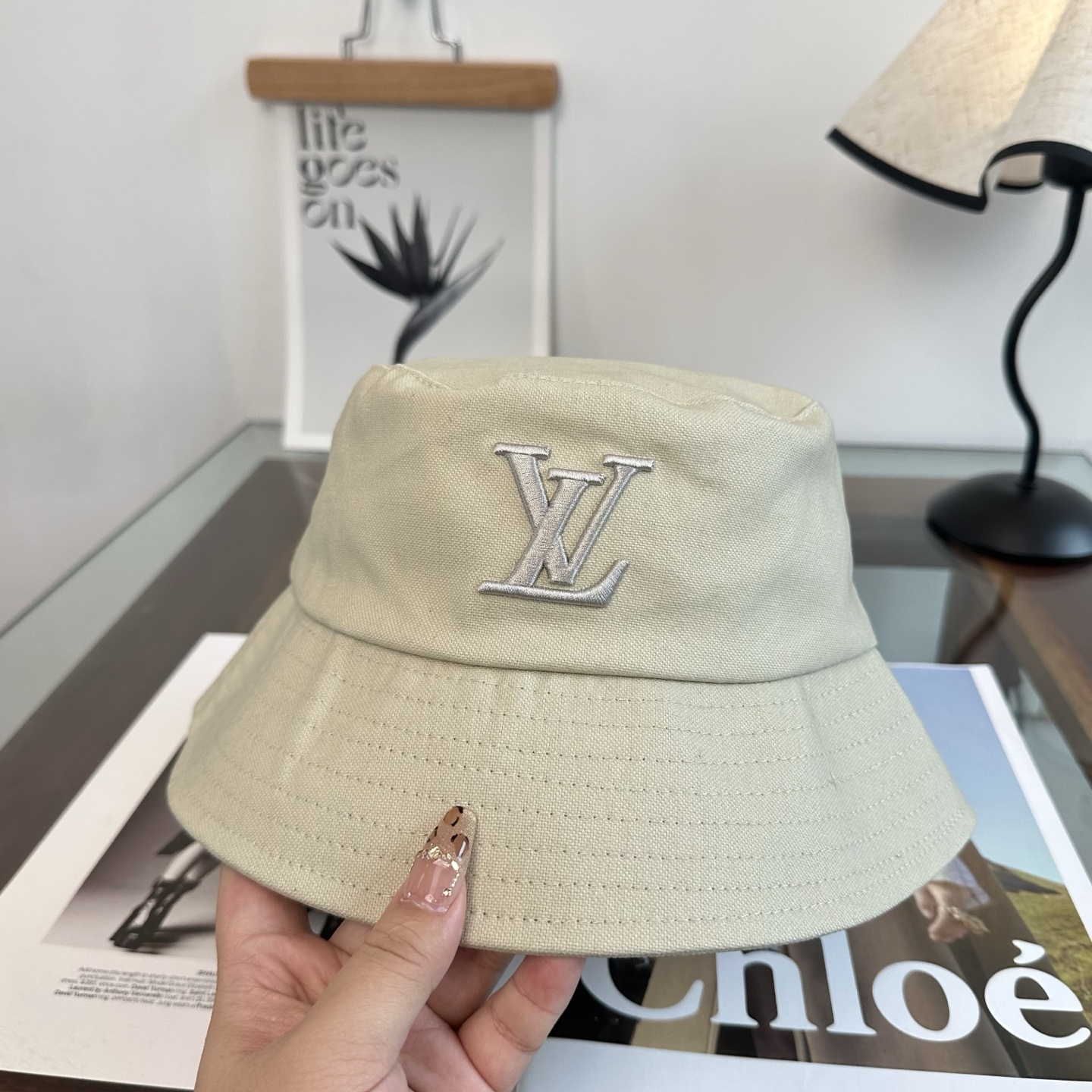 Louis Vuitton LV路易威登 渔夫帽 款 轻盈透气。完美版型，对格精准无误， 品质，独家 摄，男女适用