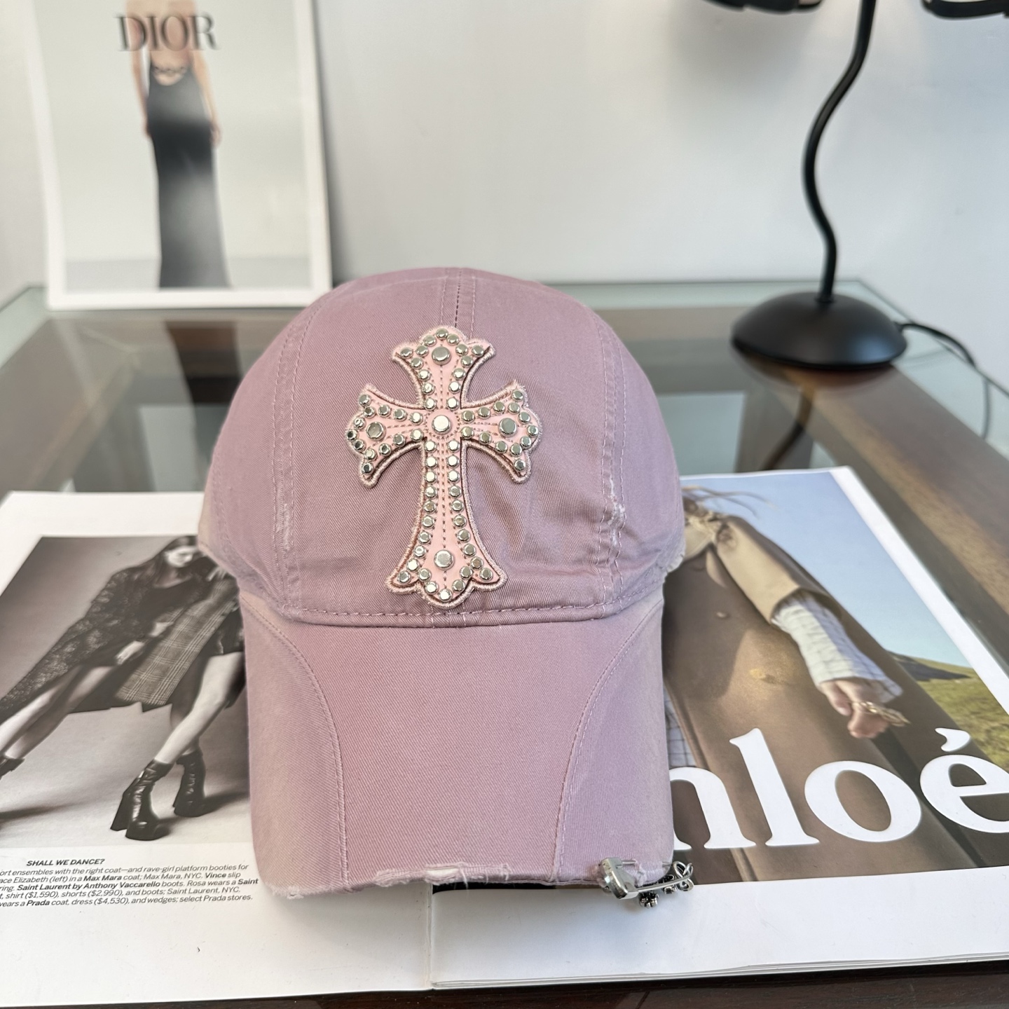 Chrome Hearts Chrome hearts 克罗心 新款十字架 高品质棒球帽，高端定制版 博主同款 墙裂推荐 质量巨好 谁戴谁 ~