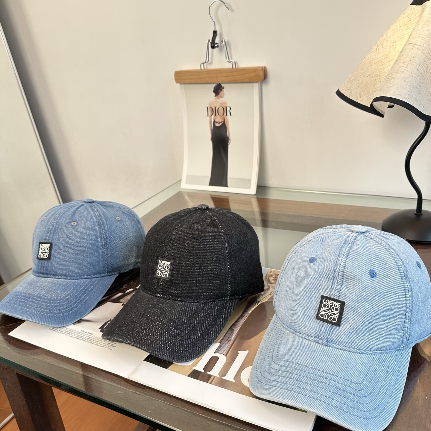 Loewe LOEWE【罗意威】新款棒球帽， 同步 ， 款超好搭配，赶紧入手
