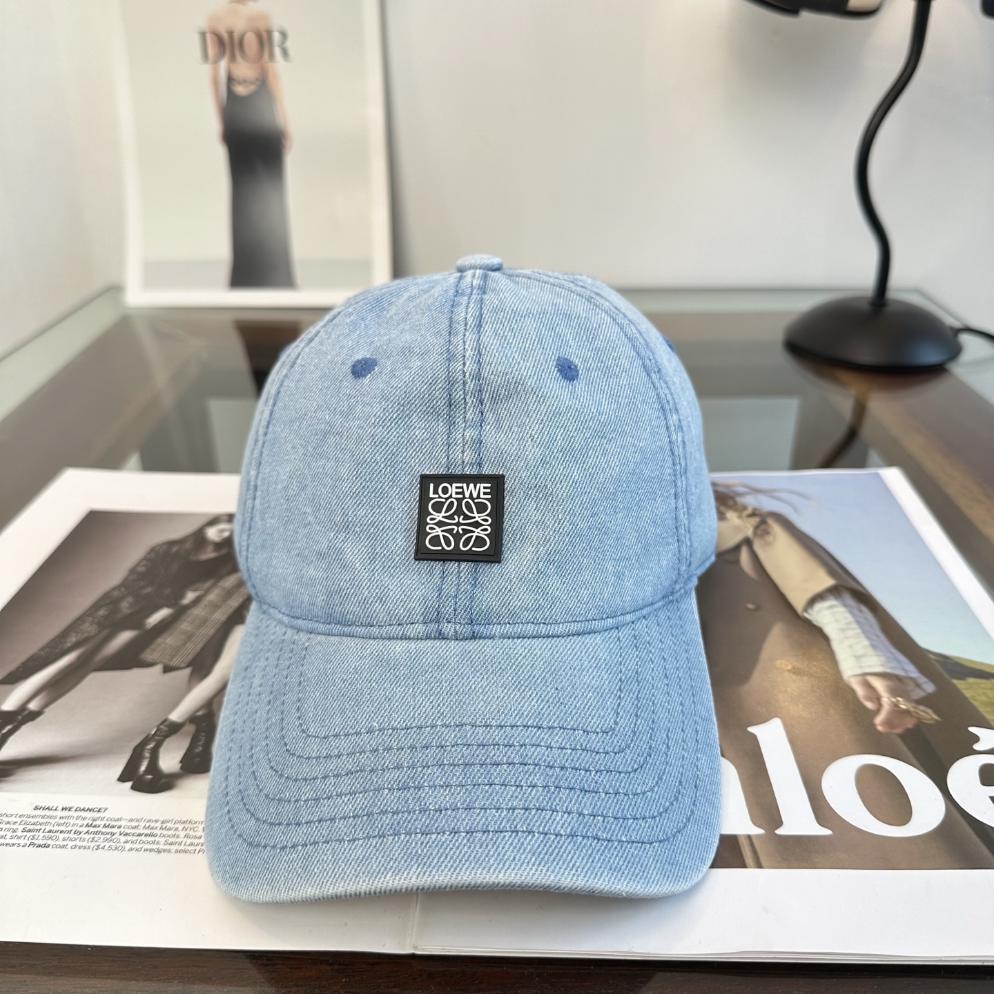 Loewe LOEWE【罗意威】新款棒球帽， 同步 ， 款超好搭配，赶紧入手