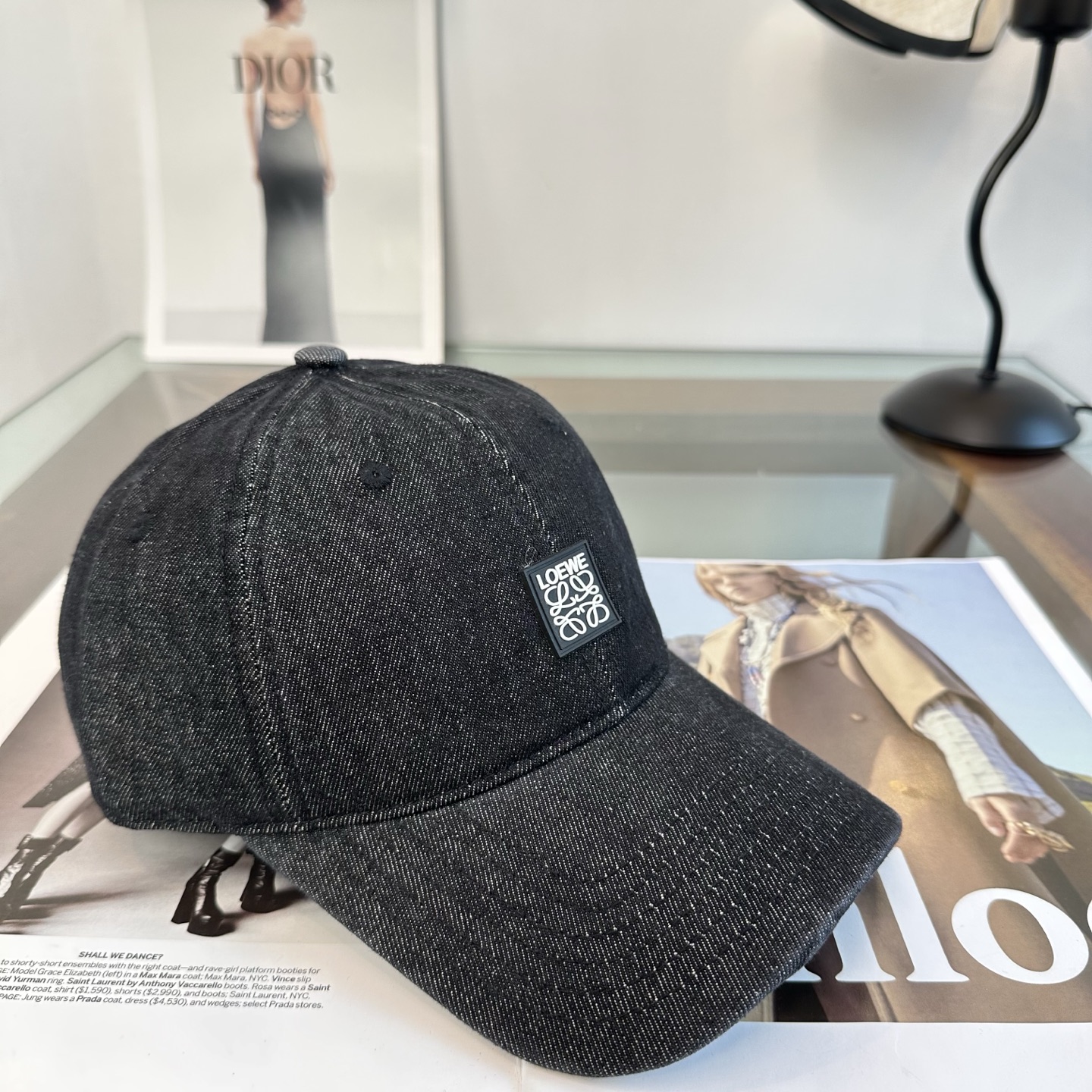 Loewe LOEWE【罗意威】新款棒球帽， 同步 ， 款超好搭配，赶紧入手