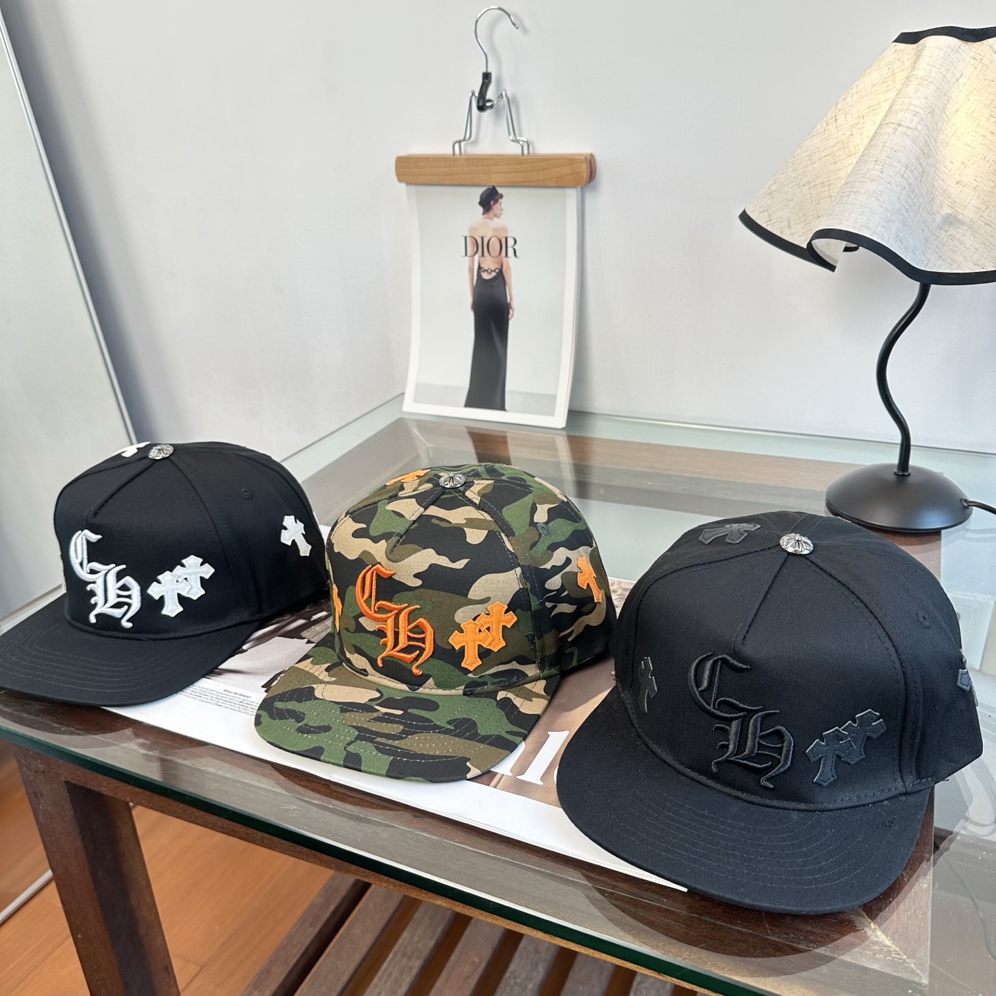 Chrome Hearts Chrome hearts 克罗心 新款十字架 高品质棒球帽，高端定制版 博主同款 墙裂推荐 质量巨好 谁戴谁 ~