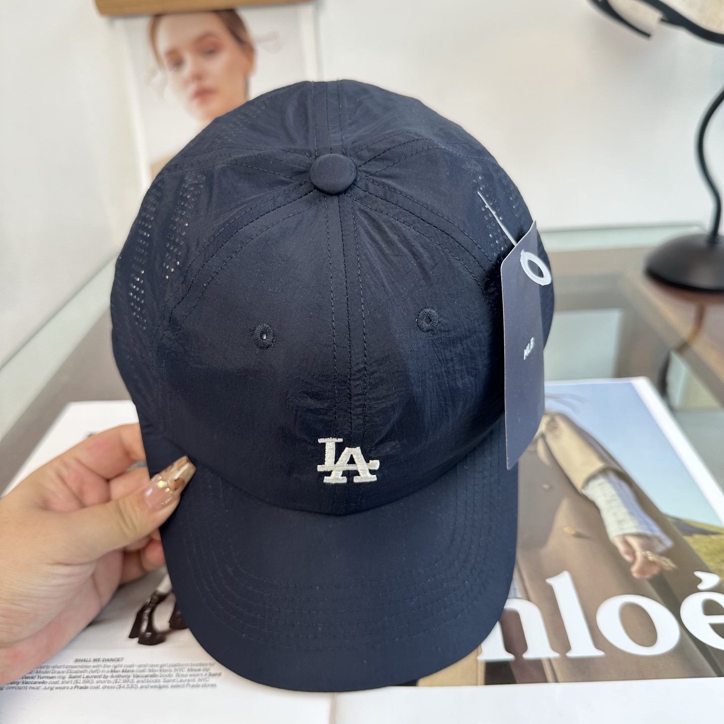 LA 棒球帽纯色系给足街头风，时尚达人挚爱的色调精选效果超完美！细节做工无可挑剔！男女同款！