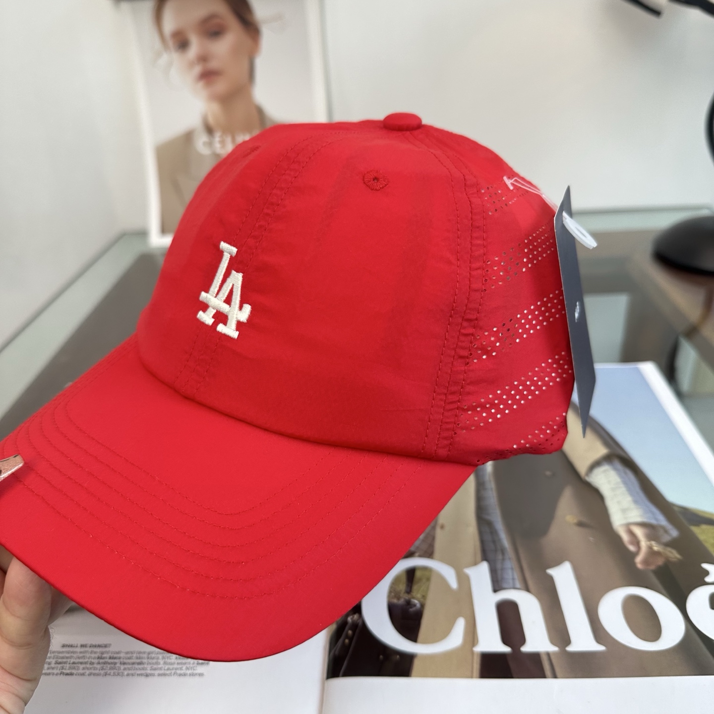 LA 棒球帽纯色系给足街头风，时尚达人挚爱的色调精选效果超完美！细节做工无可挑剔！男女同款！