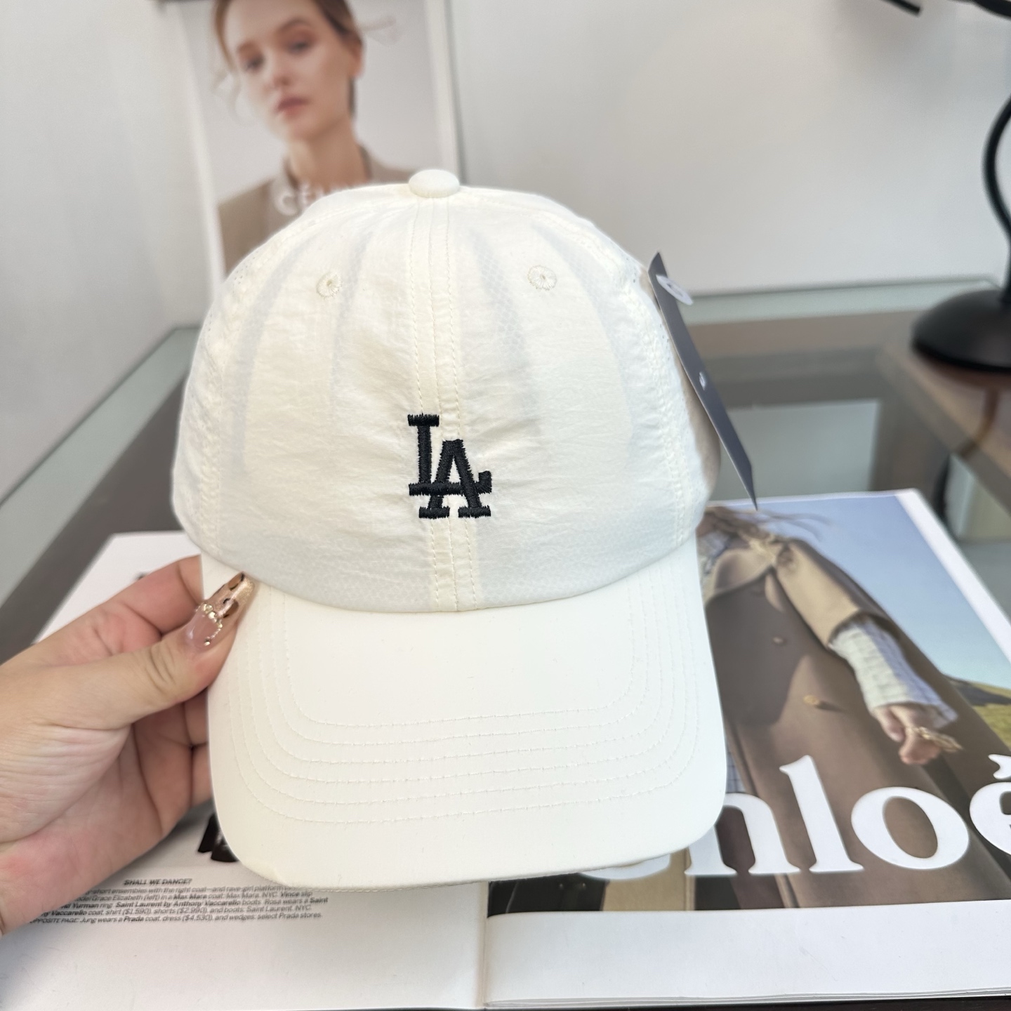 LA 棒球帽纯色系给足街头风，时尚达人挚爱的色调精选效果超完美！细节做工无可挑剔！男女同款！