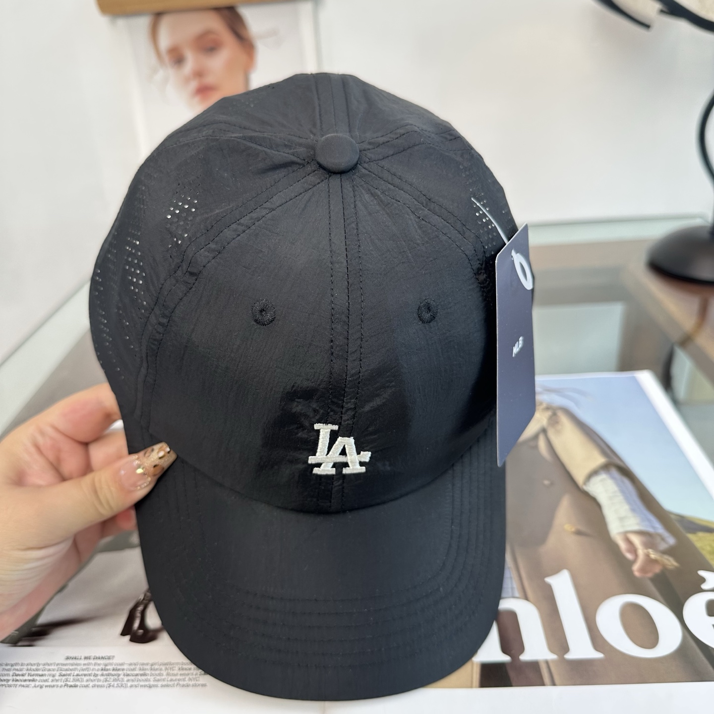 LA 棒球帽纯色系给足街头风，时尚达人挚爱的色调精选效果超完美！细节做工无可挑剔！男女同款！
