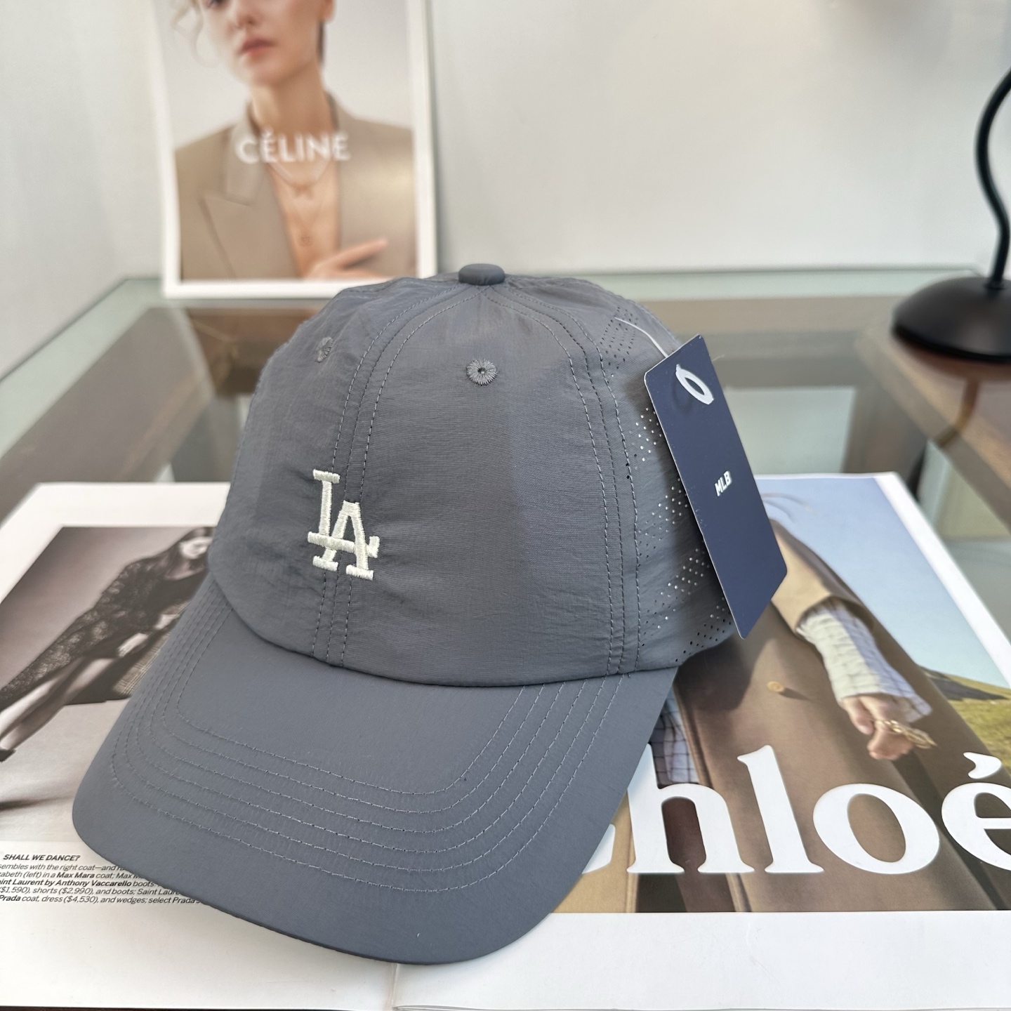 LA 棒球帽纯色系给足街头风，时尚达人挚爱的色调精选效果超完美！细节做工无可挑剔！男女同款！