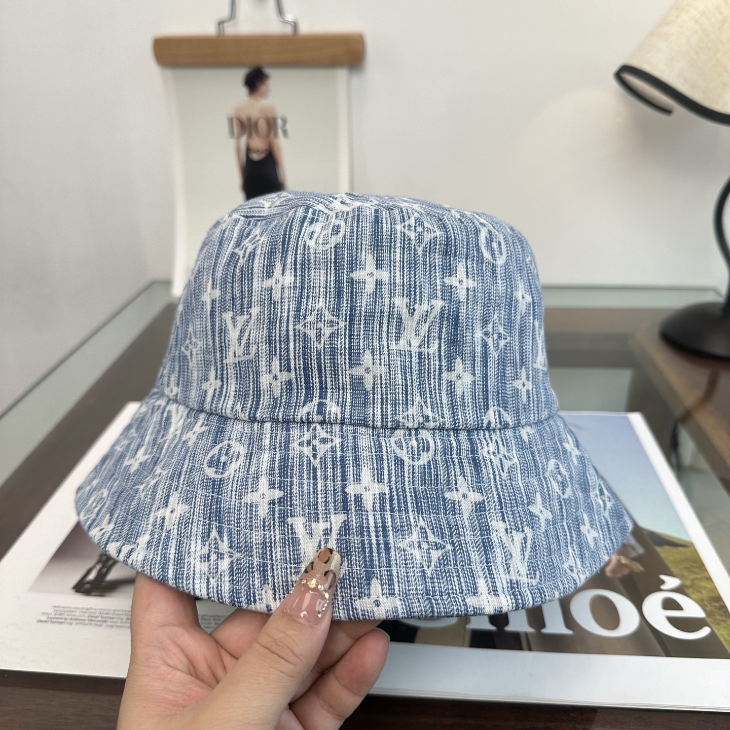 Louis Vuitton LV路易威登 渔夫帽 款 轻盈透气。完美版型，对格精准无误， 品质，独家 摄，男女适用