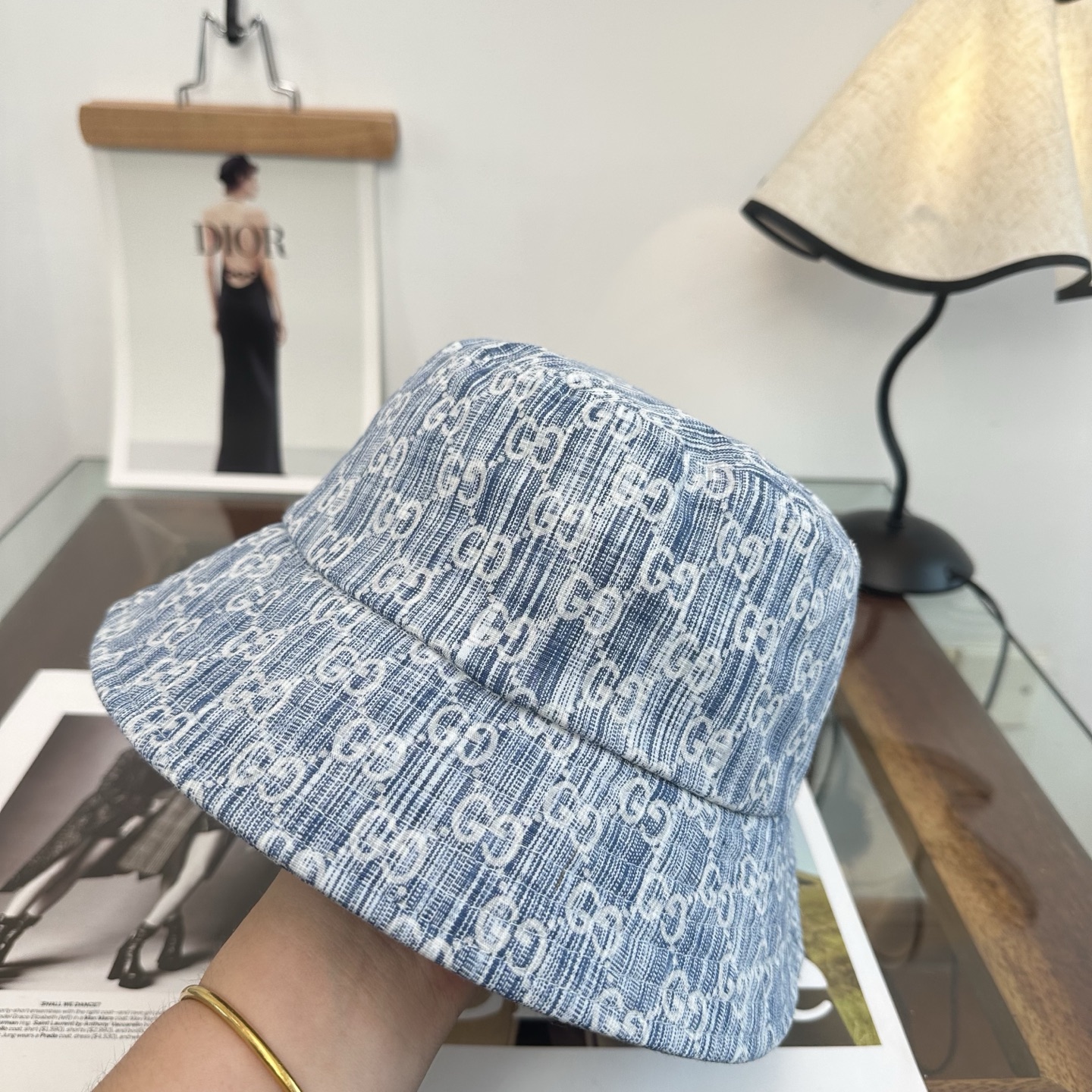Gucci GUCCI 古奇 渔夫帽 款 轻盈透气。完美版型，对格精准无误， 品质，独家 摄，男女适用