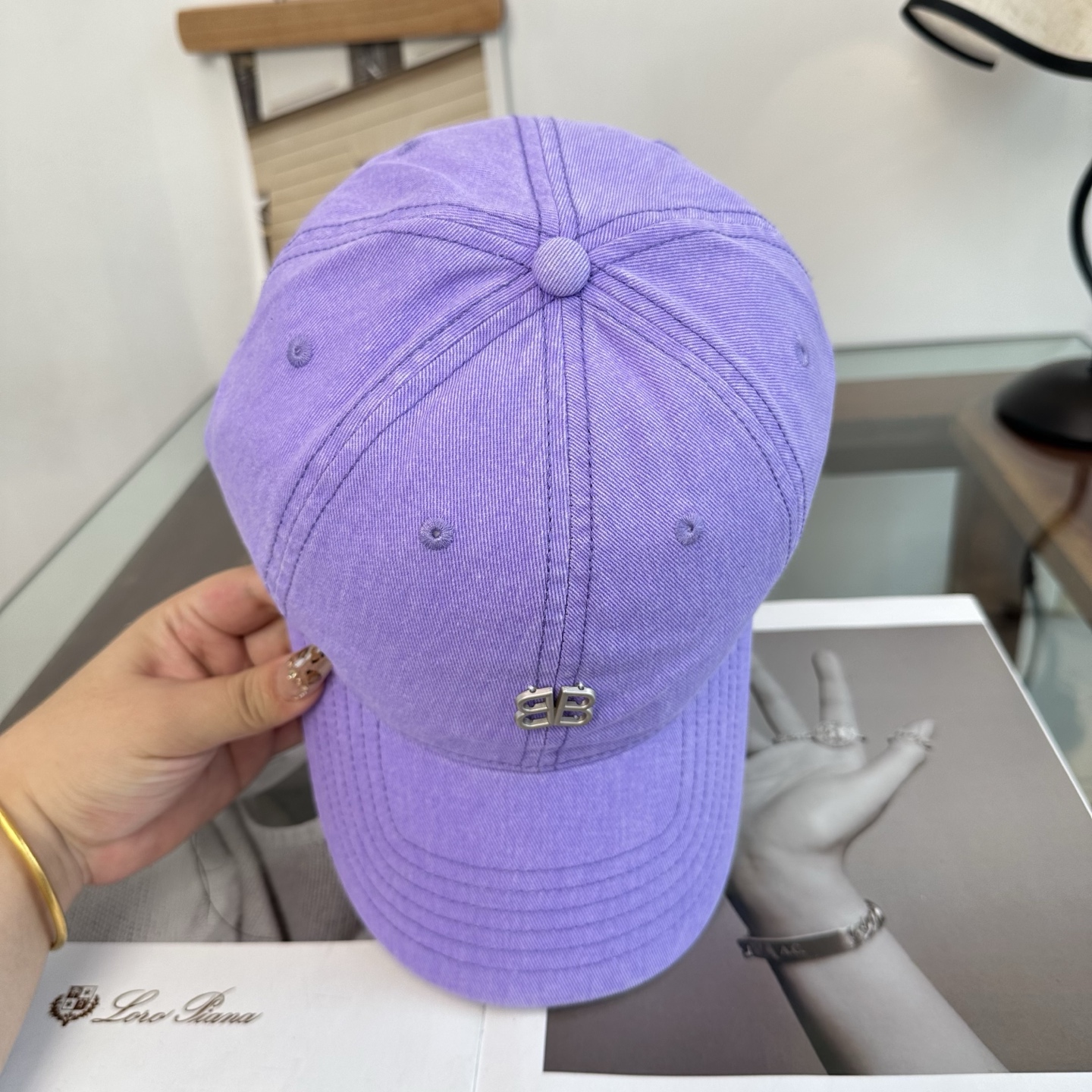 新品Balenciaga 巴黎世家字母新款棒球帽 现货秒发🧢简约时尚超级无敌好看的帽子！情侣款！