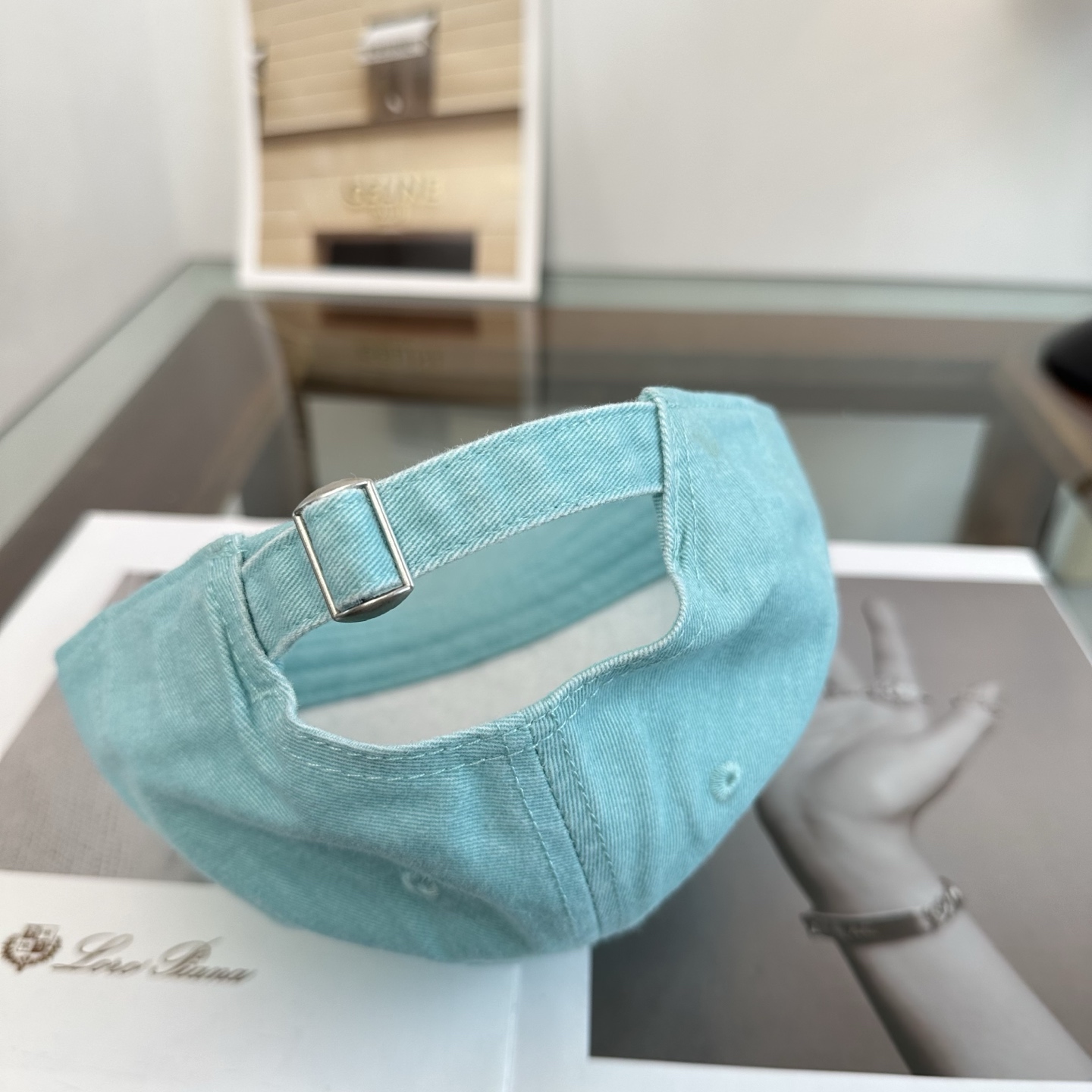 新品Balenciaga 巴黎世家字母新款棒球帽 现货秒发🧢简约时尚超级无敌好看的帽子！情侣款！