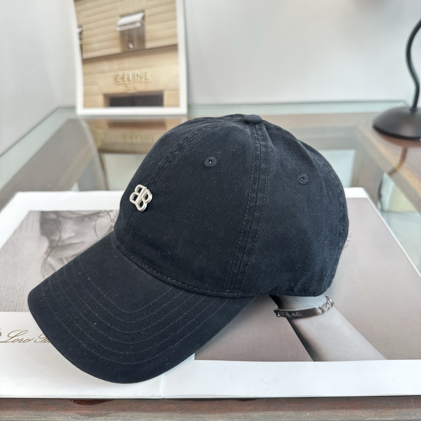 新品Balenciaga 巴黎世家字母新款棒球帽 现货秒发🧢简约时尚超级无敌好看的帽子！情侣款！