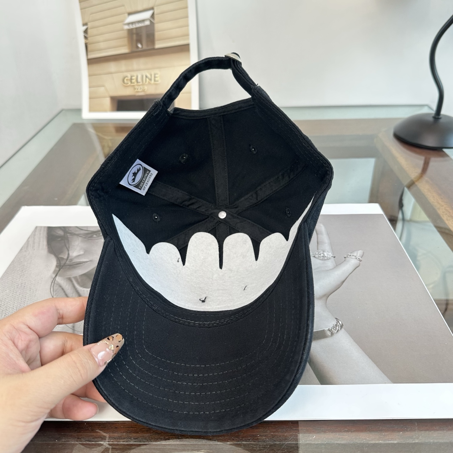 新品Balenciaga 巴黎世家字母新款棒球帽 现货秒发🧢简约时尚超级无敌好看的帽子！情侣款！