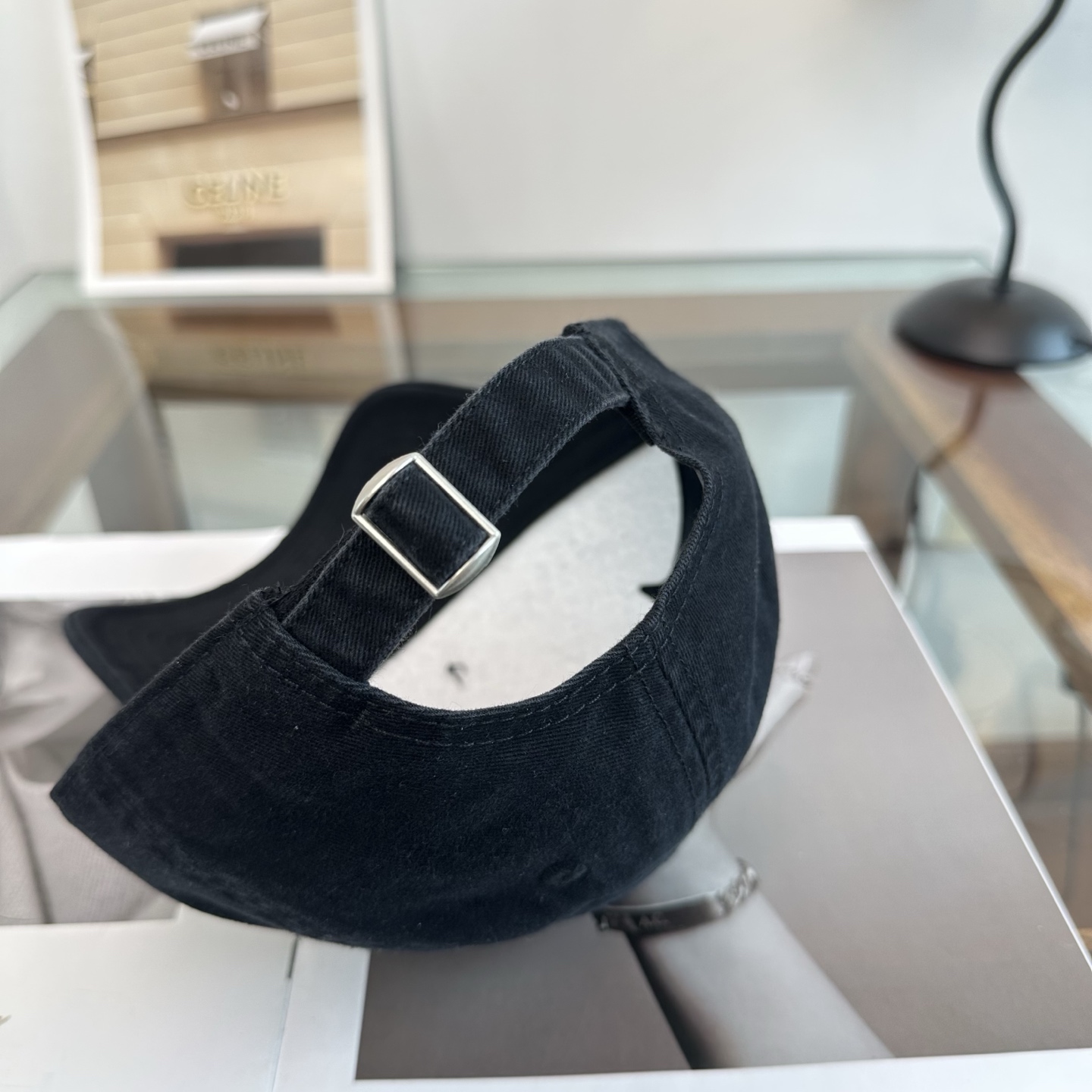 新品Balenciaga 巴黎世家字母新款棒球帽 现货秒发🧢简约时尚超级无敌好看的帽子！情侣款！