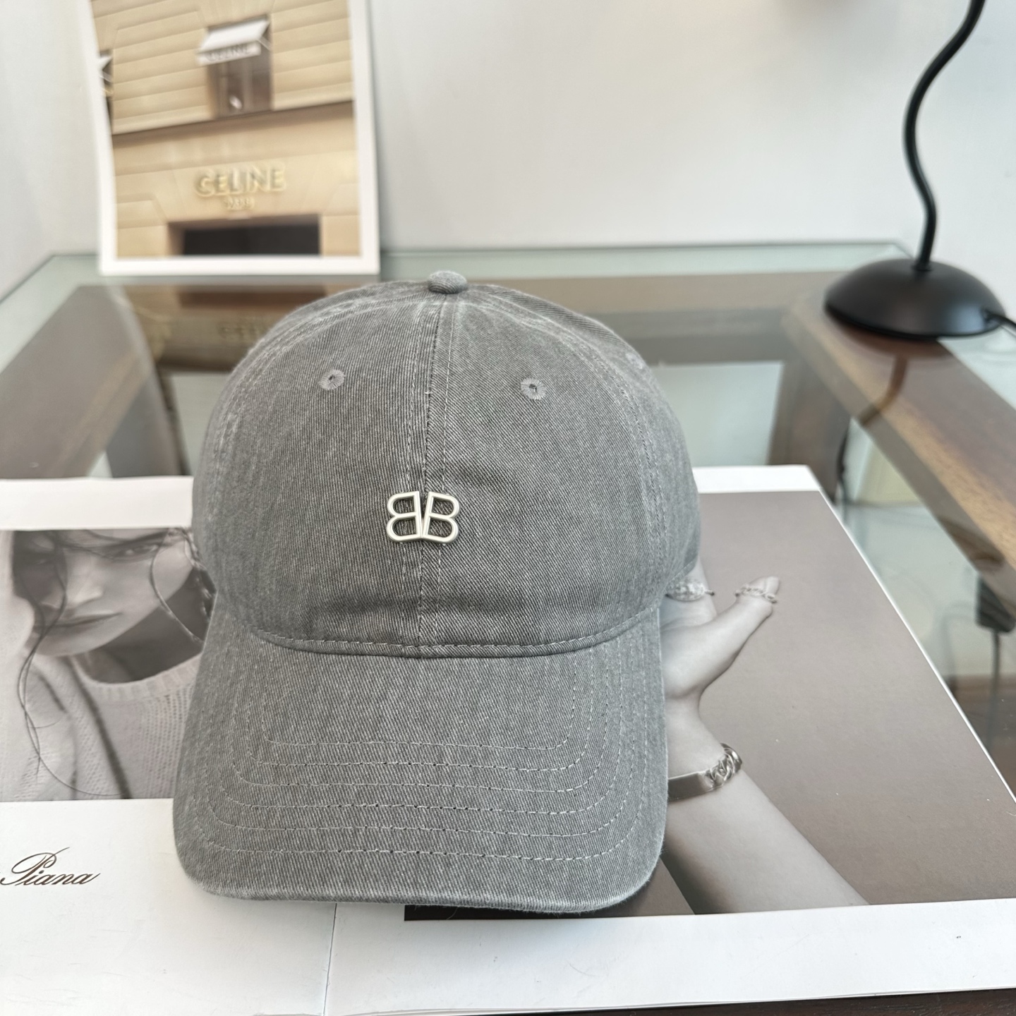 新品Balenciaga 巴黎世家字母新款棒球帽 现货秒发🧢简约时尚超级无敌好看的帽子！情侣款！