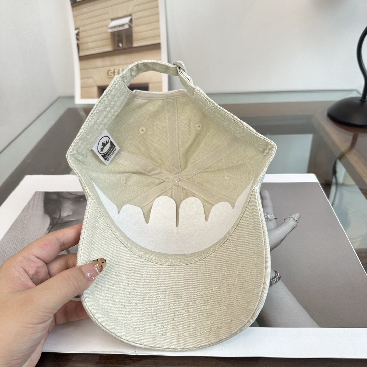 新品Balenciaga 巴黎世家字母新款棒球帽 现货秒发🧢简约时尚超级无敌好看的帽子！情侣款！