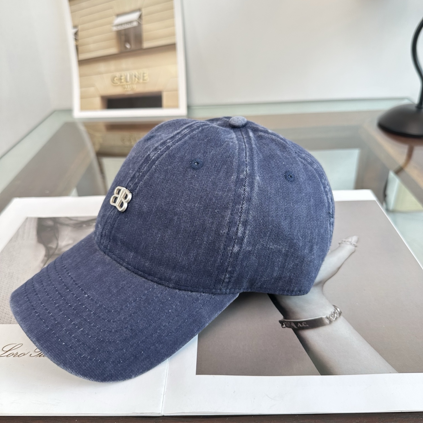 新品Balenciaga 巴黎世家字母新款棒球帽 现货秒发🧢简约时尚超级无敌好看的帽子！情侣款！