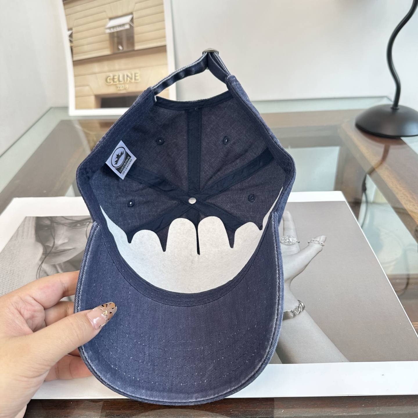 新品Balenciaga 巴黎世家字母新款棒球帽 现货秒发🧢简约时尚超级无敌好看的帽子！情侣款！