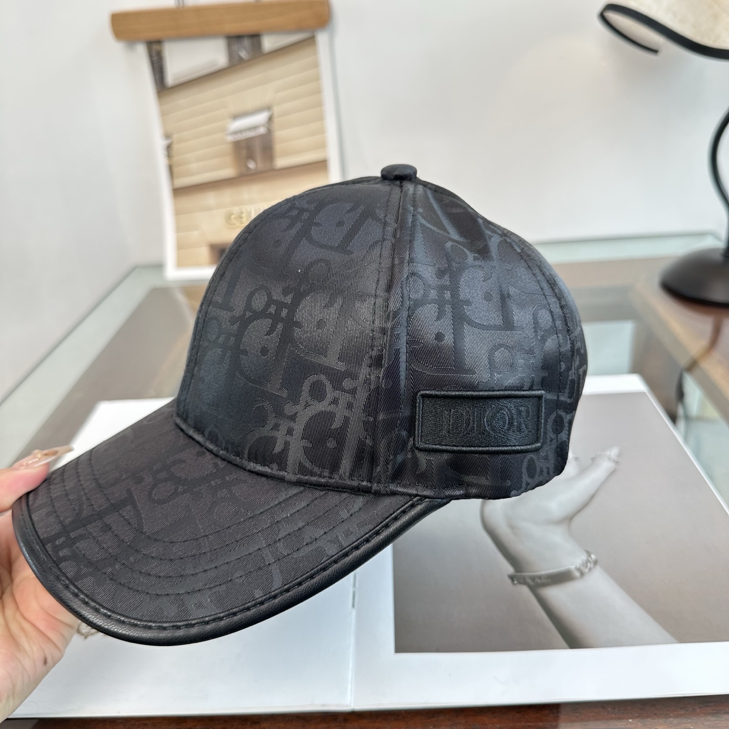 DIOR迪奥 官网同步新款发布 D家棒球帽🧢超级火爆