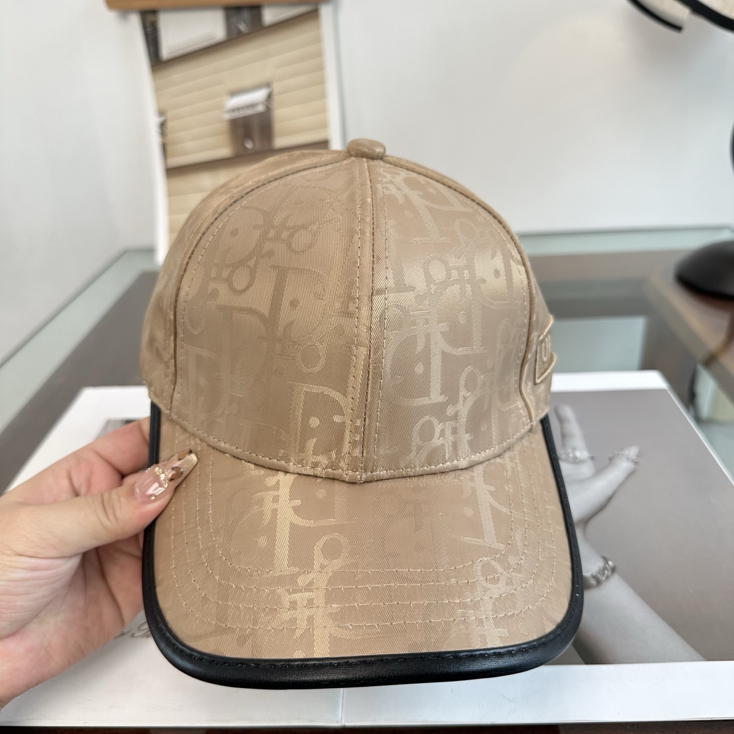 DIOR迪奥 官网同步新款发布 D家棒球帽🧢超级火爆