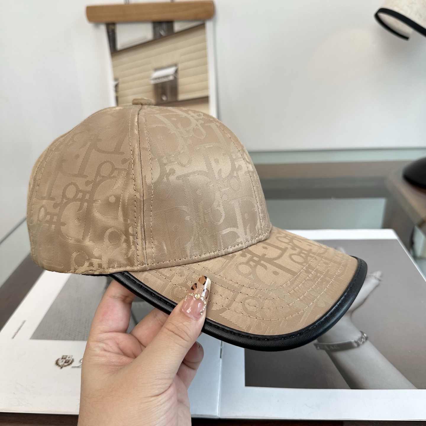 DIOR迪奥 官网同步新款发布 D家棒球帽🧢超级火爆