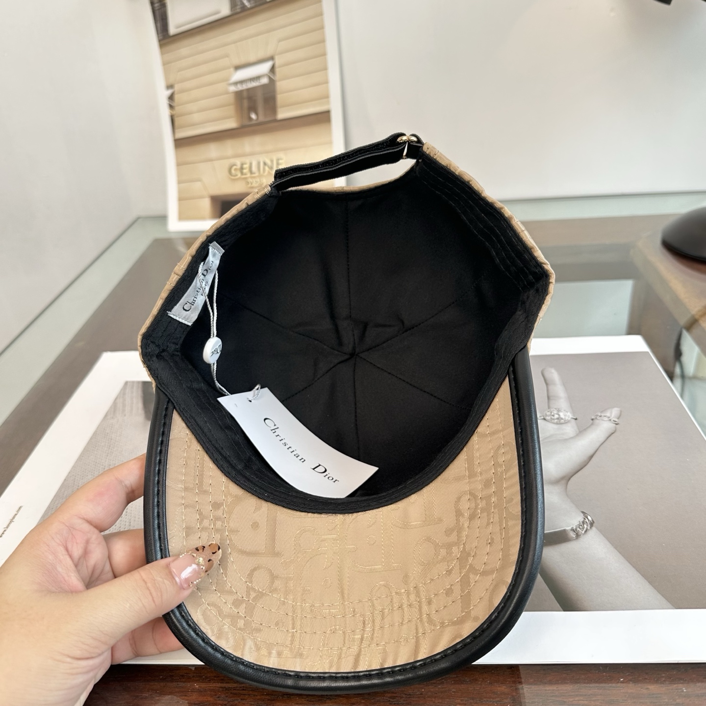 DIOR迪奥 官网同步新款发布 D家棒球帽🧢超级火爆