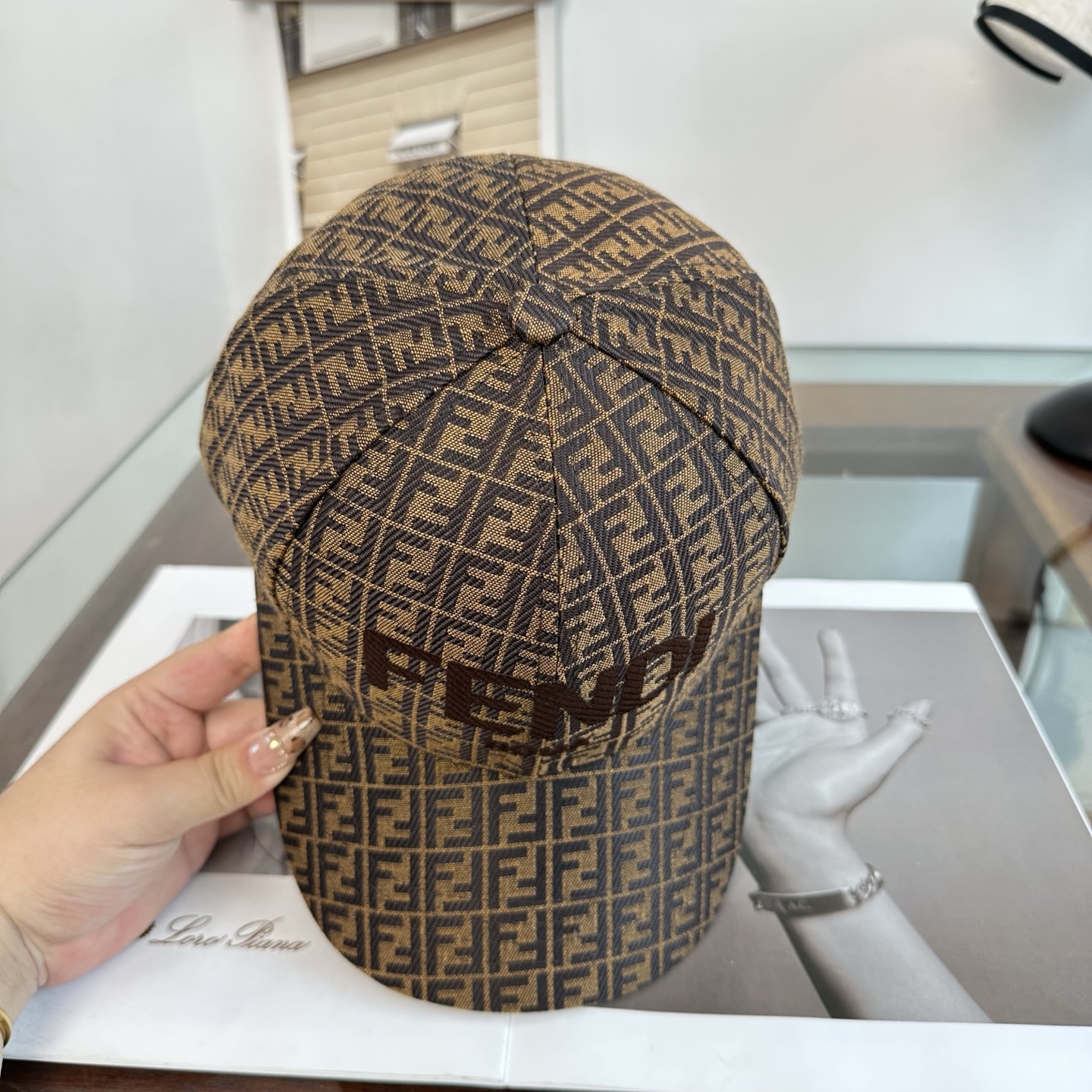 Fendi FENDI芬迪 老花系列棒球帽 FF中古单品，气质穿搭单品，质量杠杠