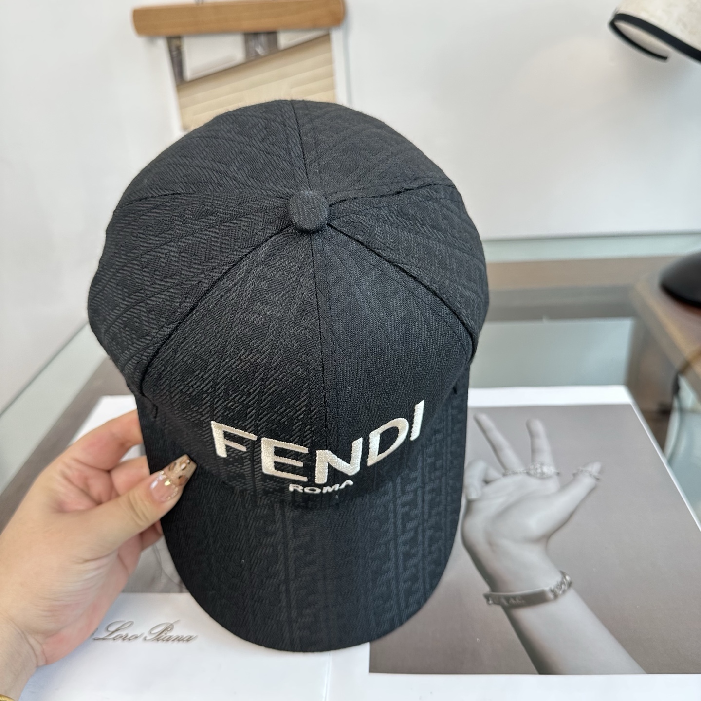 Fendi FENDI芬迪 老花系列棒球帽 FF中古单品，气质穿搭单品，质量杠杠