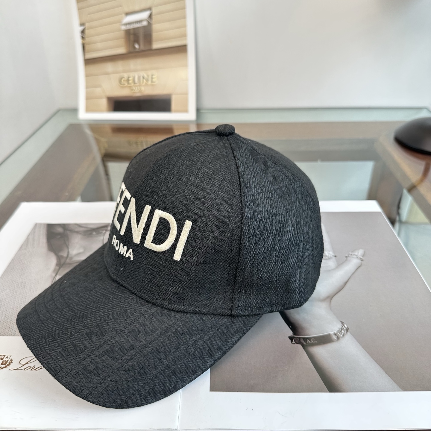 Fendi FENDI芬迪 老花系列棒球帽 FF中古单品，气质穿搭单品，质量杠杠
