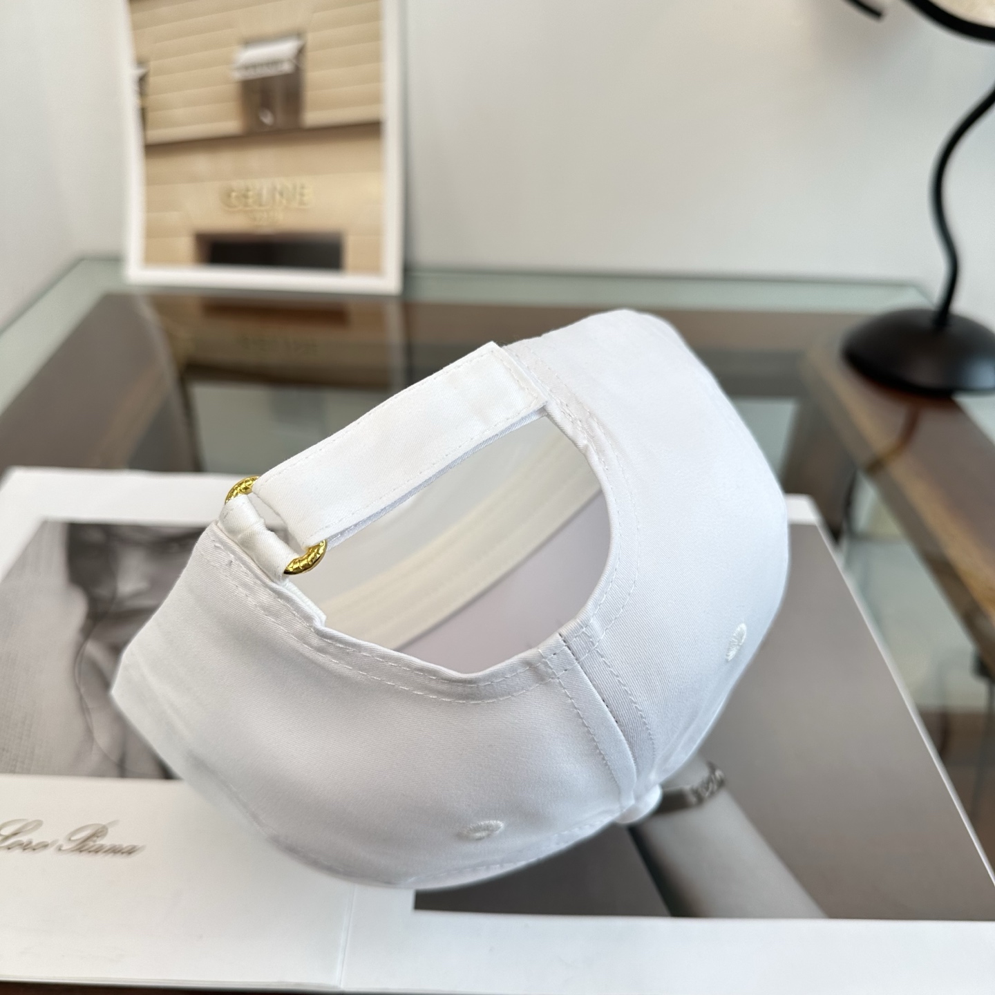 🧢路易威登棒球帽 LouisVuitton😍新款LV棒球帽，重工打造♥️高端大气，百搭款🤗男女通用！