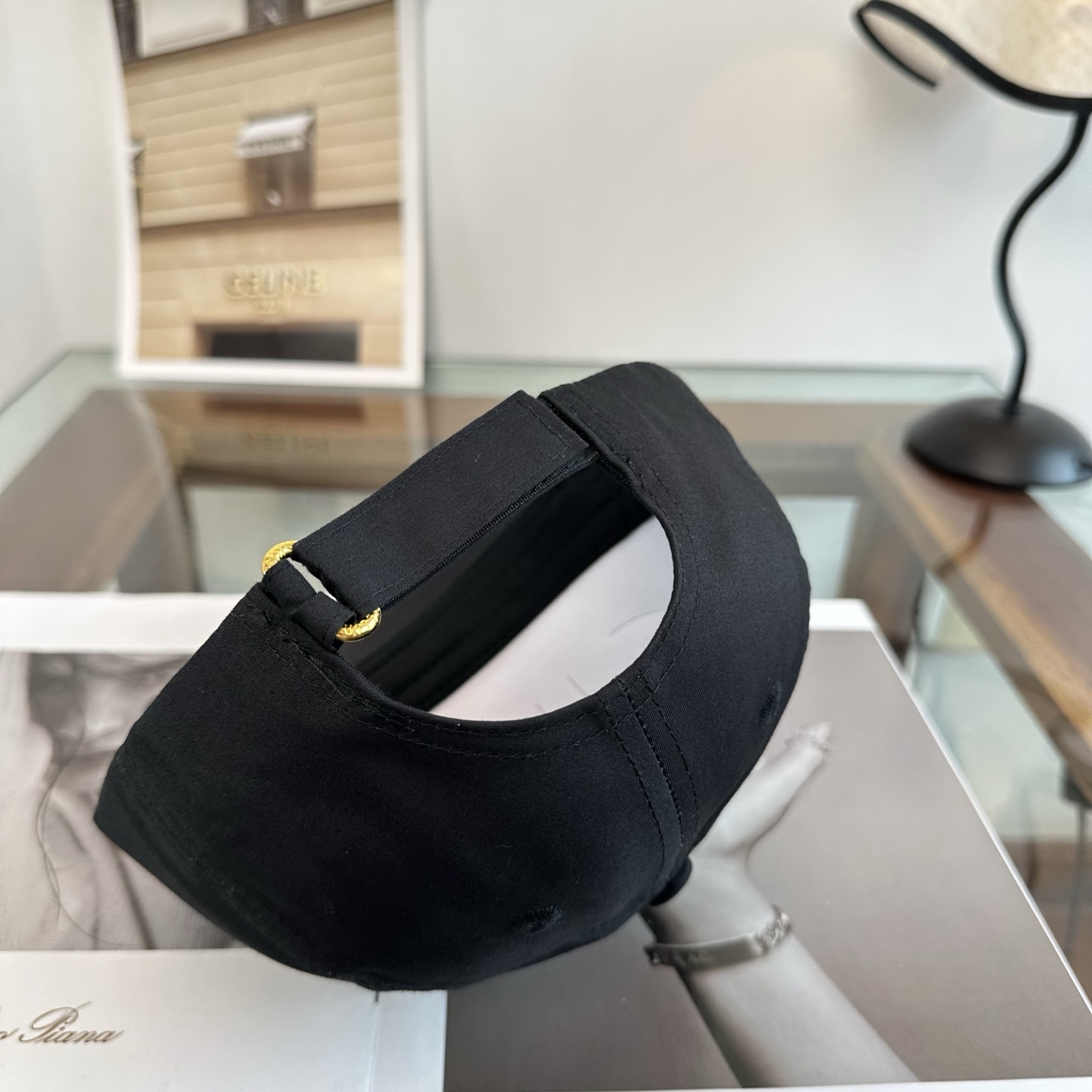 🧢路易威登棒球帽 LouisVuitton😍新款LV棒球帽，重工打造♥️高端大气，百搭款🤗男女通用！