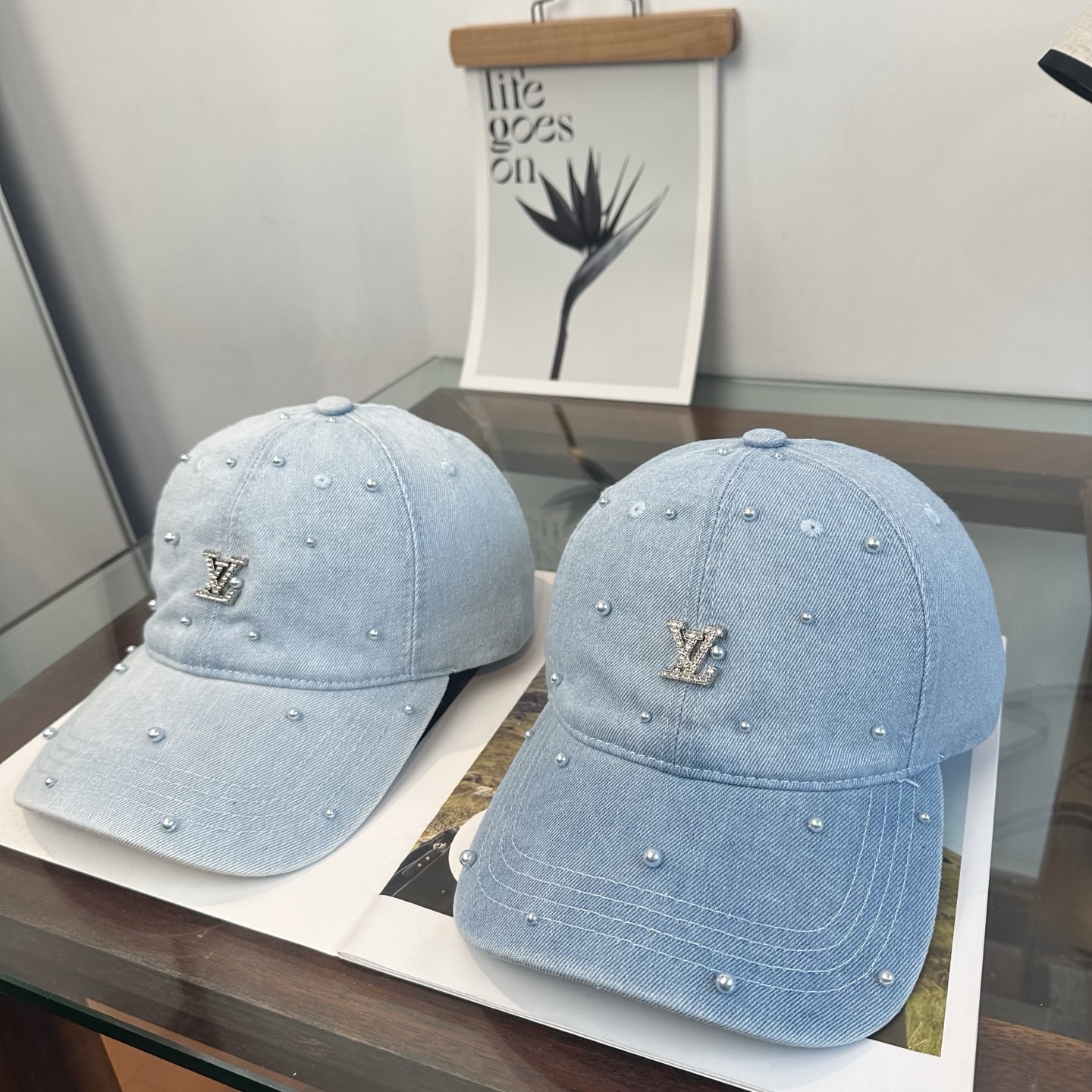 Louis Vuitton LouisVuitton 新款LV棒球帽，重工打造 高端 ，百搭款