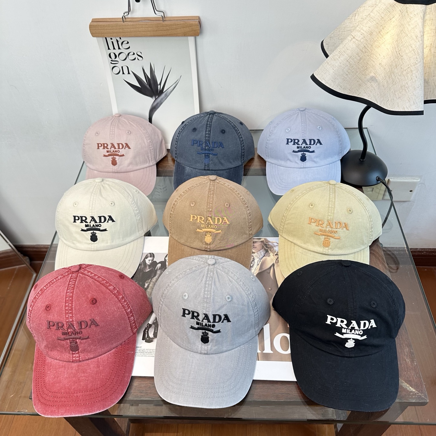Prada 棒球帽