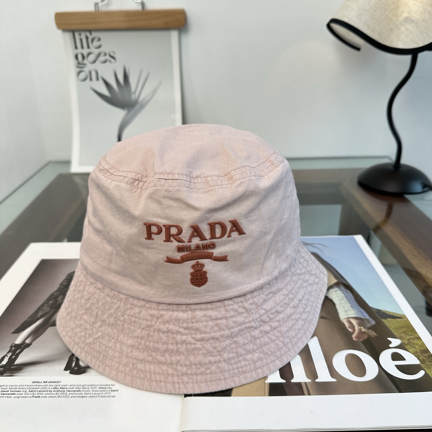 Prada 普拉达 Prada 渔夫帽，显脸小 款超好搭配，赶紧入手