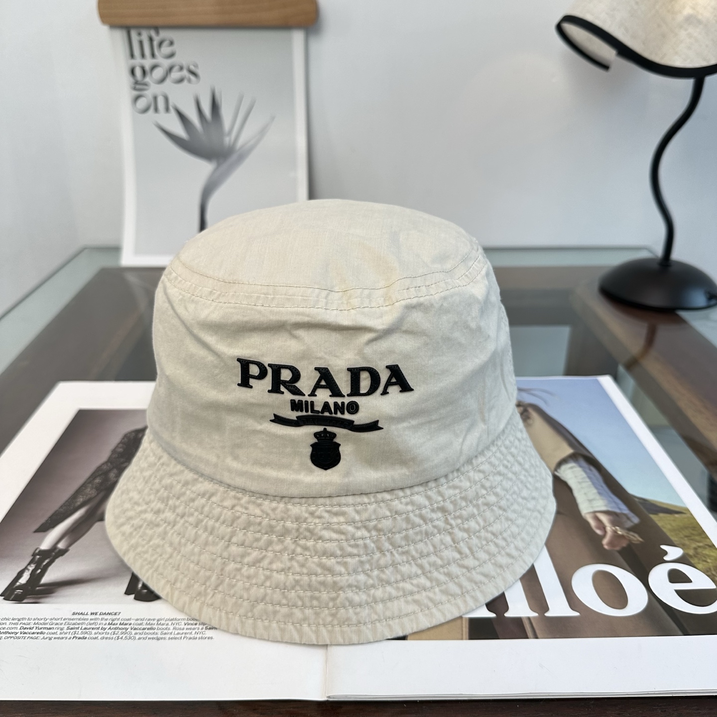 Prada 普拉达 Prada 渔夫帽，显脸小 款超好搭配，赶紧入手