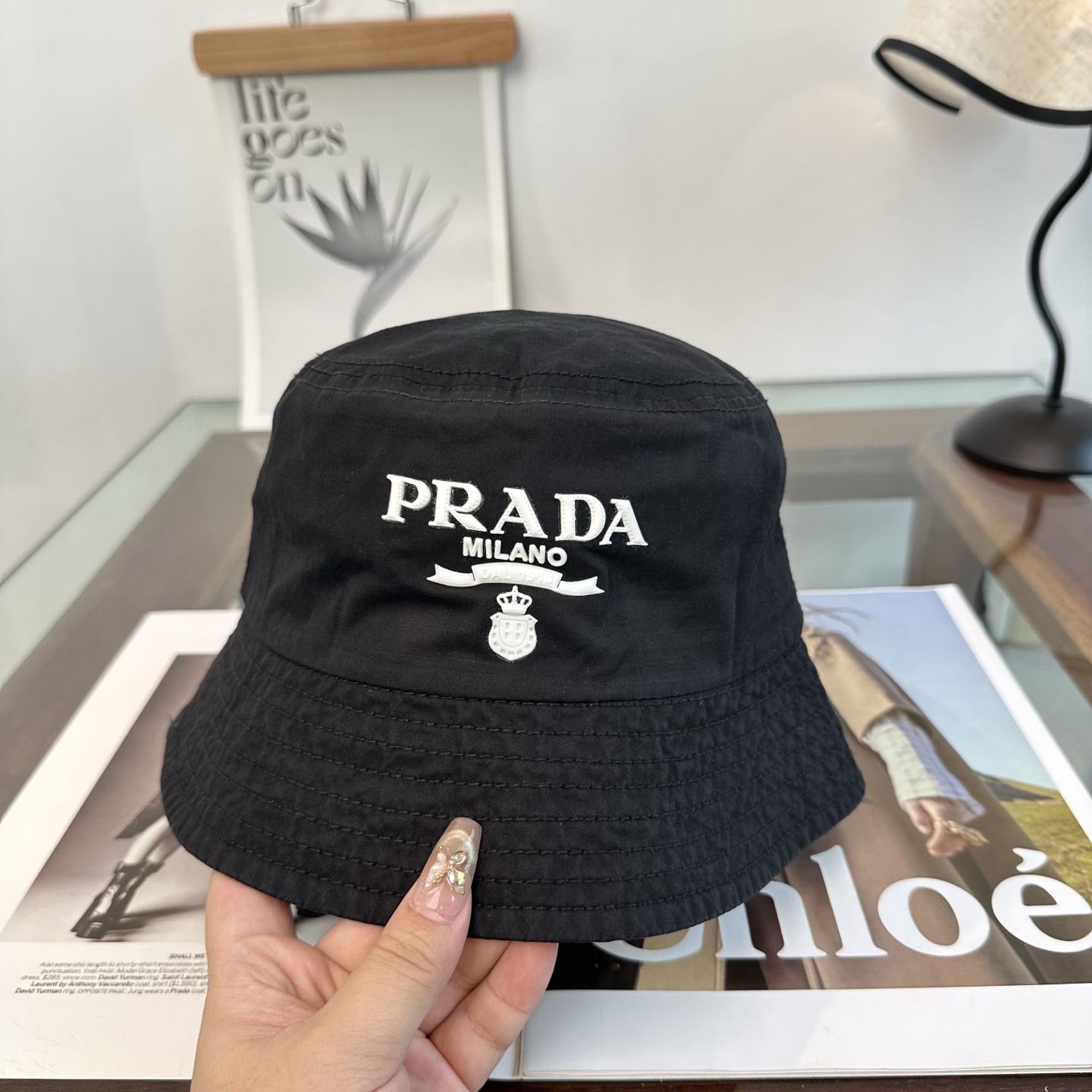 Prada 普拉达 Prada 渔夫帽，显脸小 款超好搭配，赶紧入手