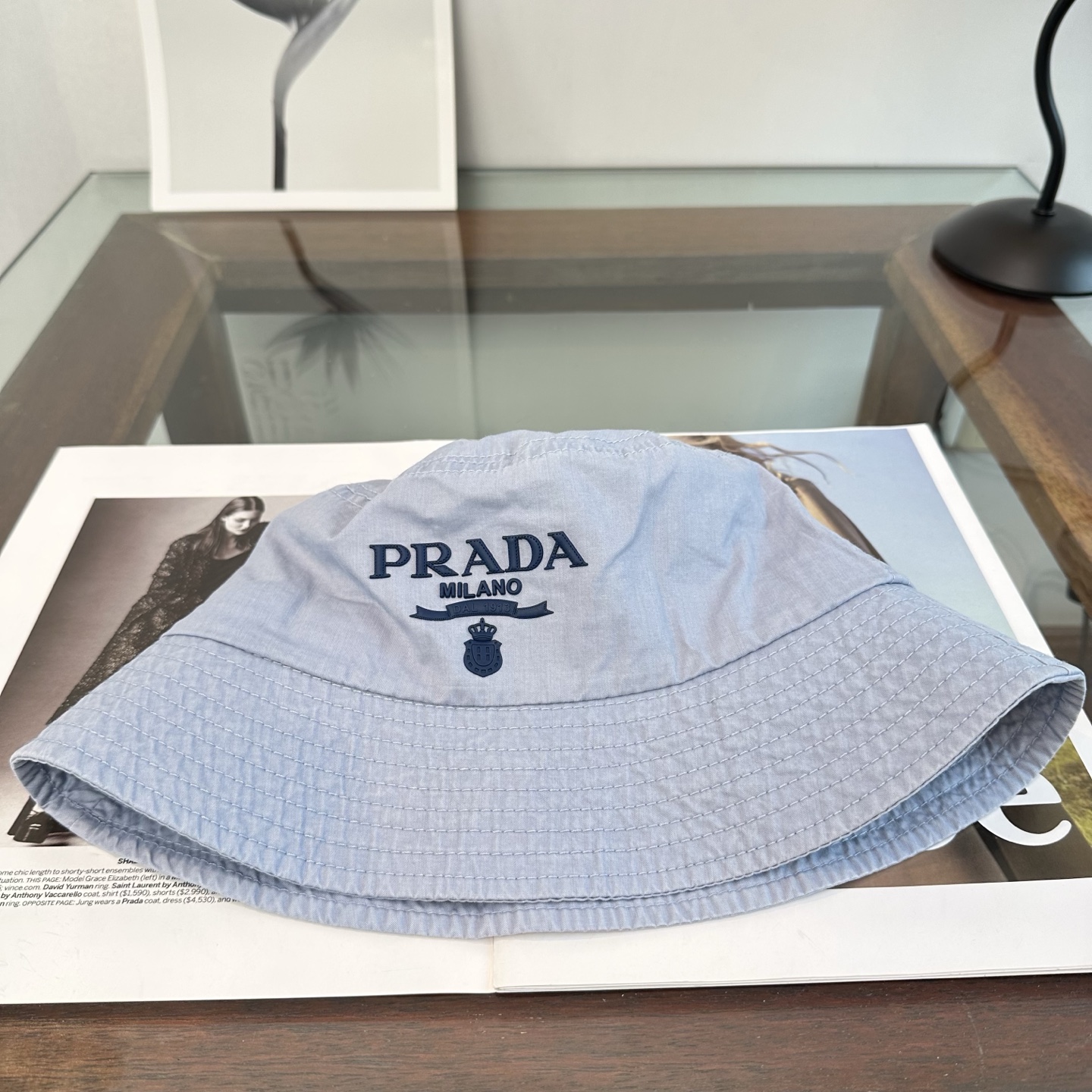 普拉达 Prada 经典渔夫帽，显脸小 大牌款超好搭配，赶紧入手！