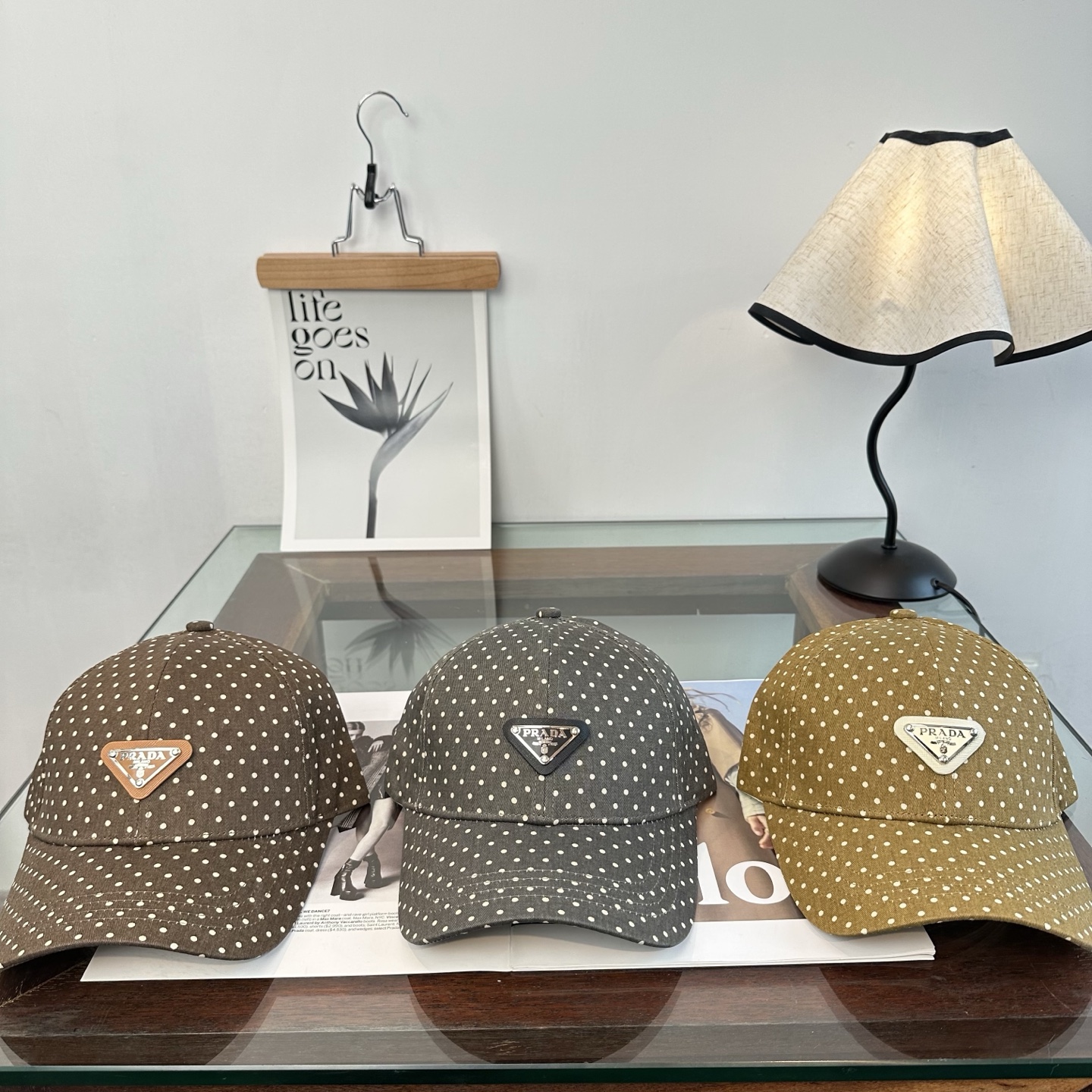 Prada 棒球帽